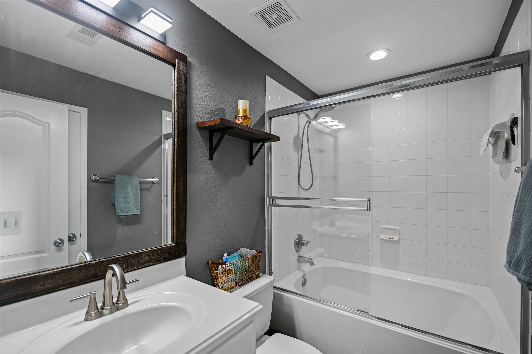 16223 Ranchland Lane Property Photo 12