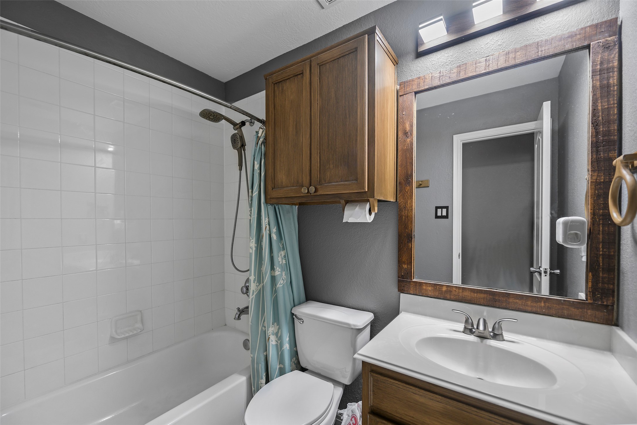 16223 Ranchland Lane Property Photo 13