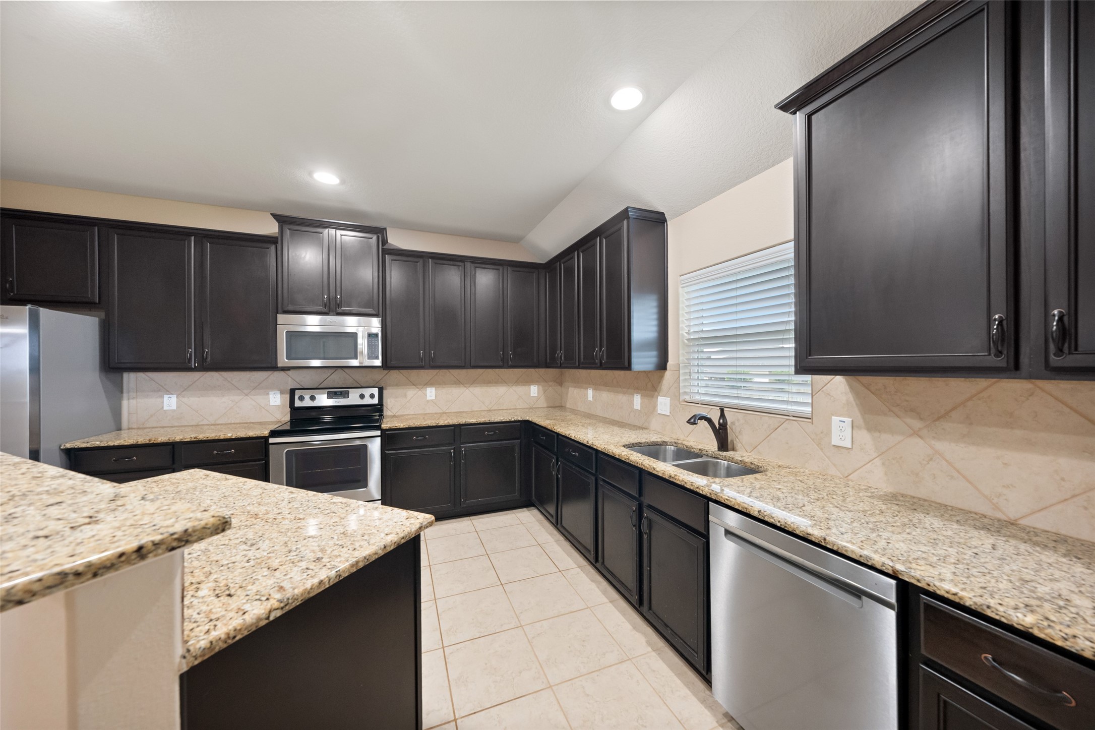 18856 Atascosa Trail Property Photo 10