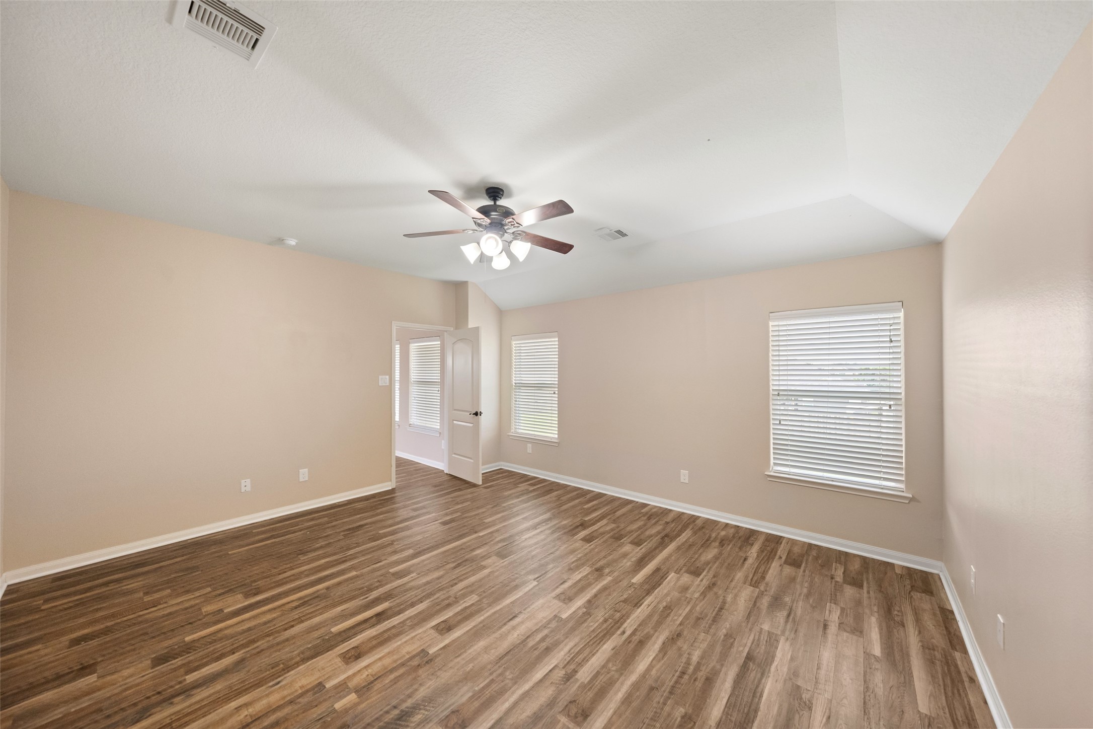 18856 Atascosa Trail Property Photo 19