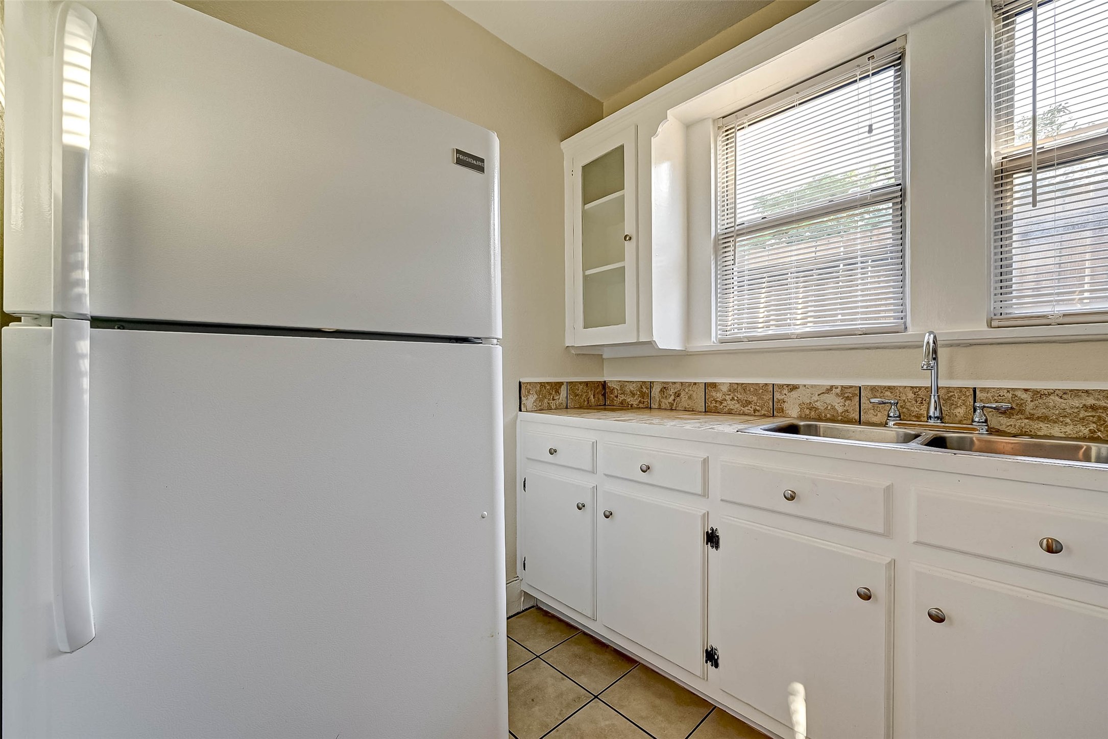 1748 Richmond Avenue 4 Property Photo 10