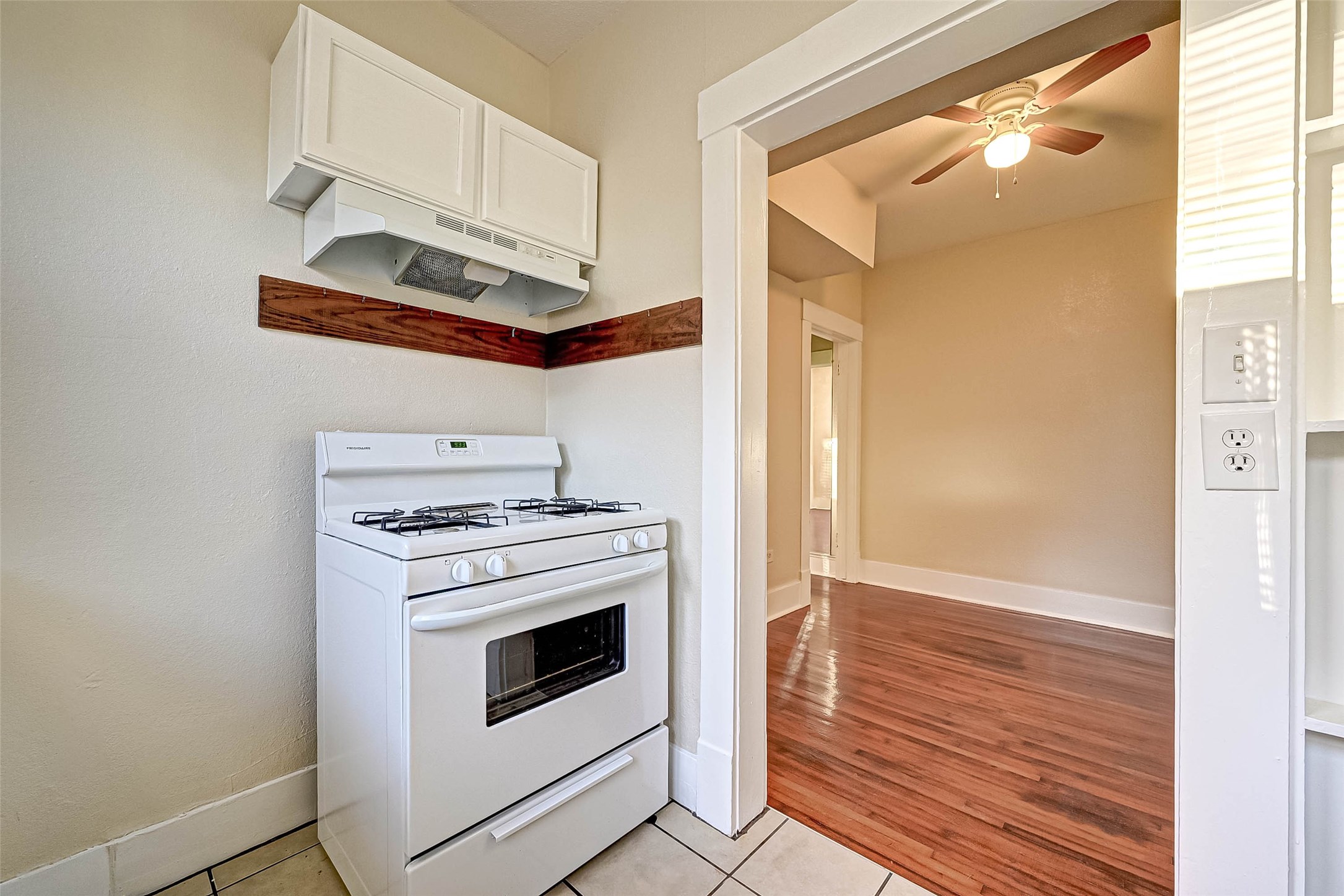 1748 Richmond Avenue 4 Property Photo 12