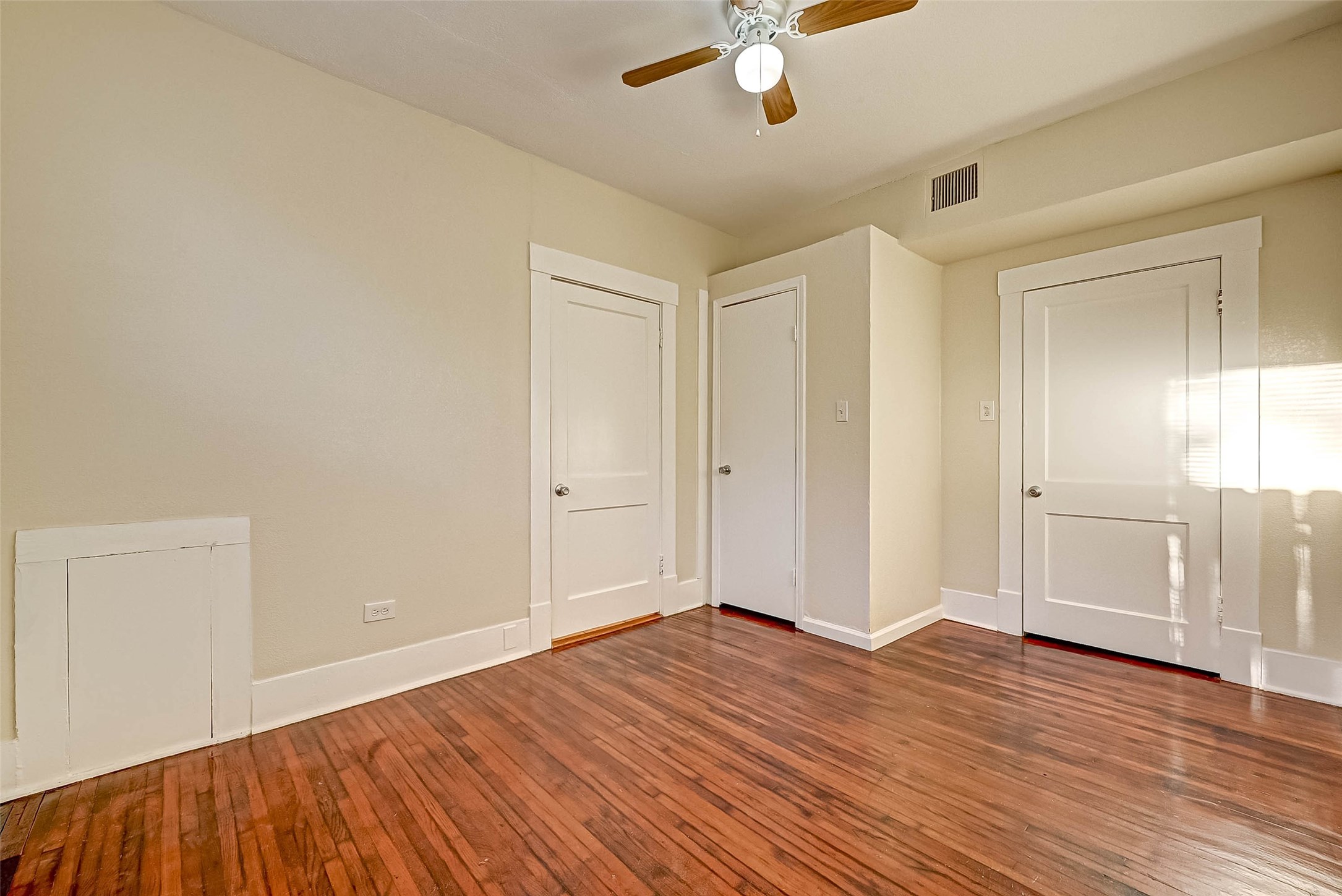 1748 Richmond Avenue 4 Property Photo 14