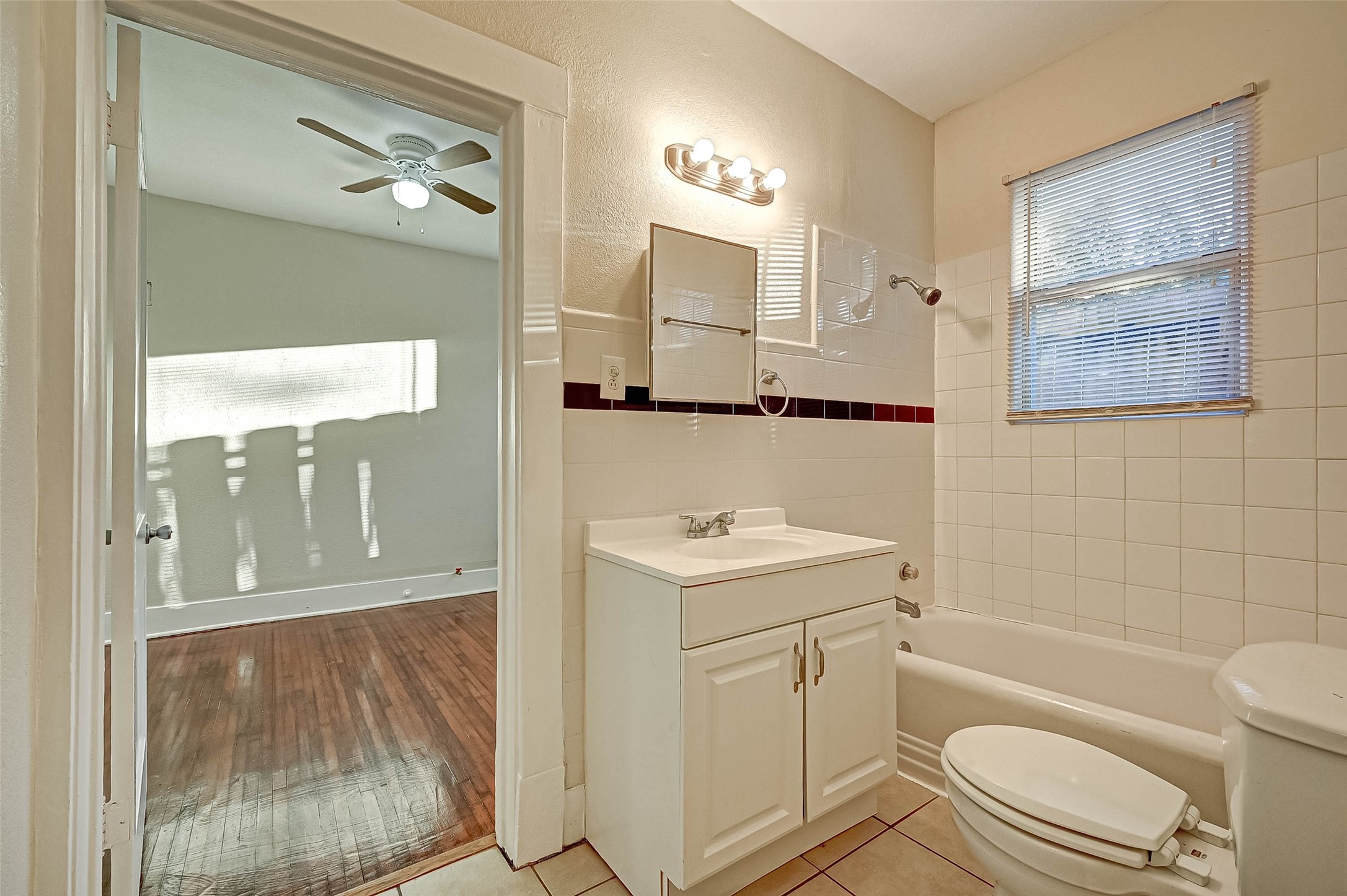 1748 Richmond Avenue 4 Property Photo 18