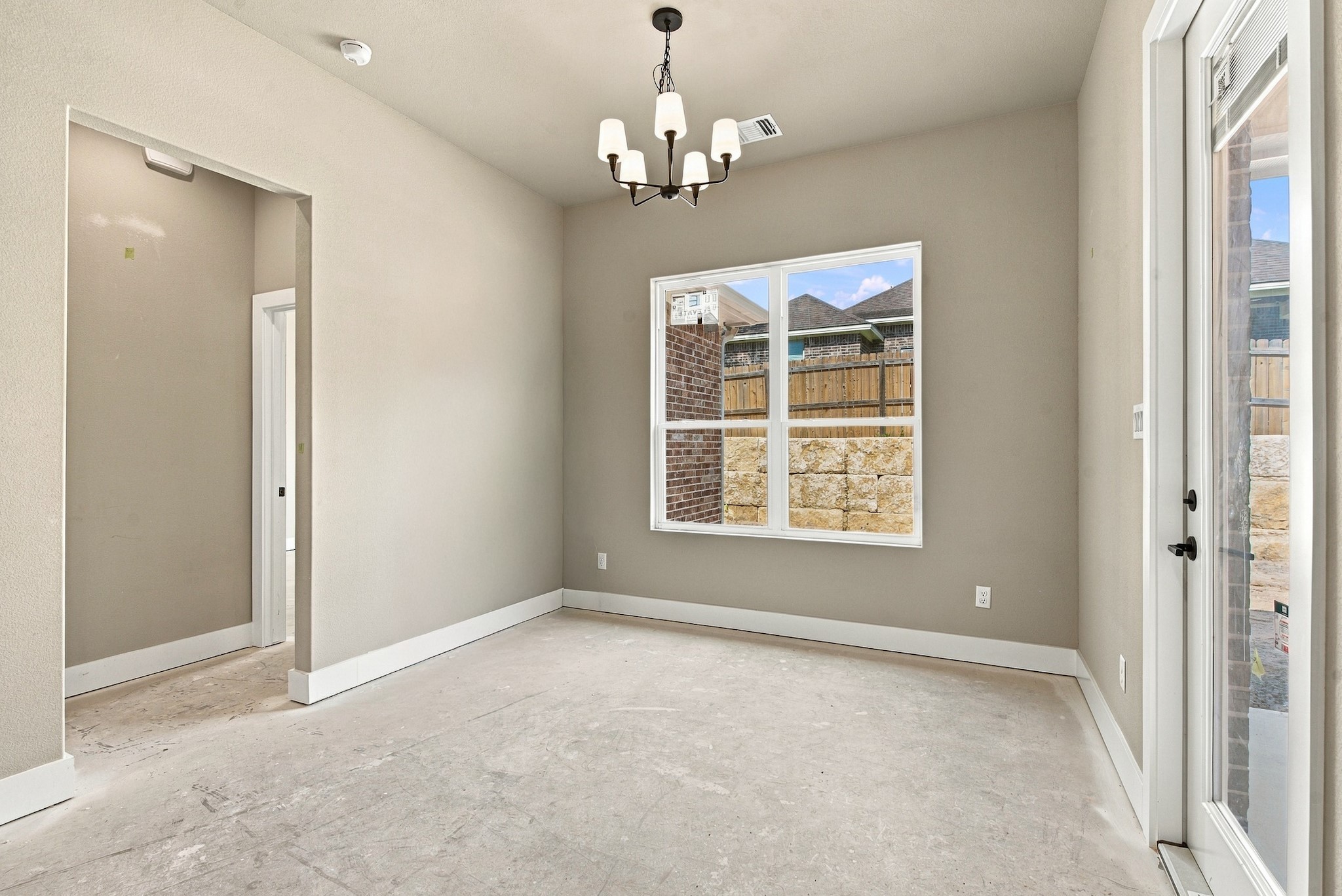 2012 Lola Lane Property Photo 8