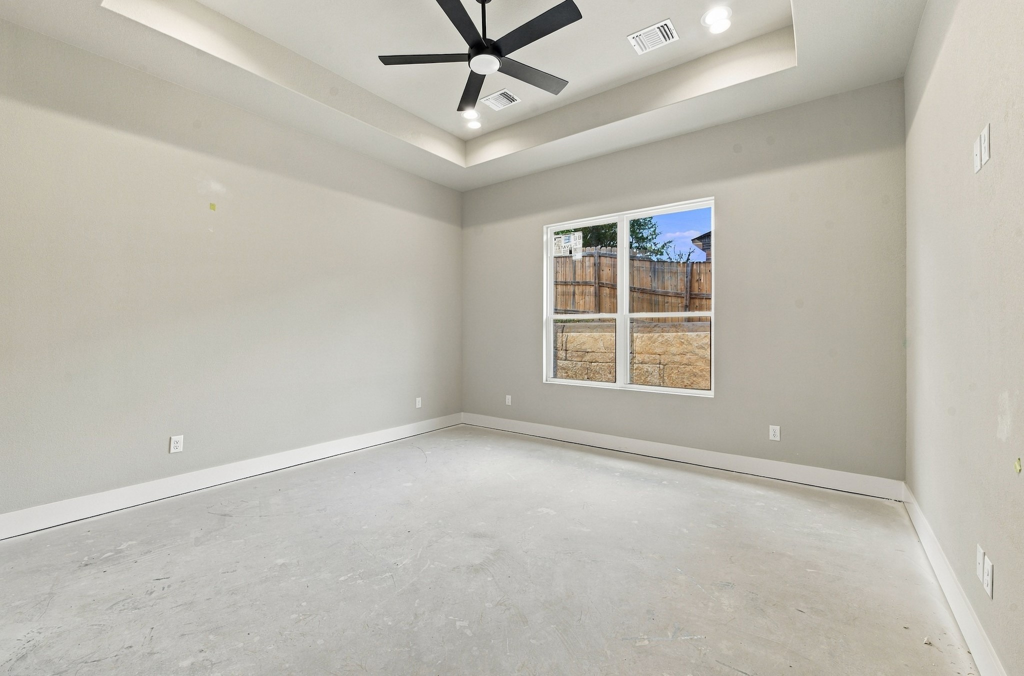 2012 Lola Lane Property Photo 9