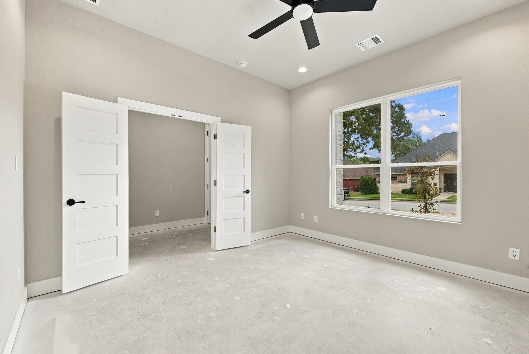 2012 Lola Lane Property Photo 15