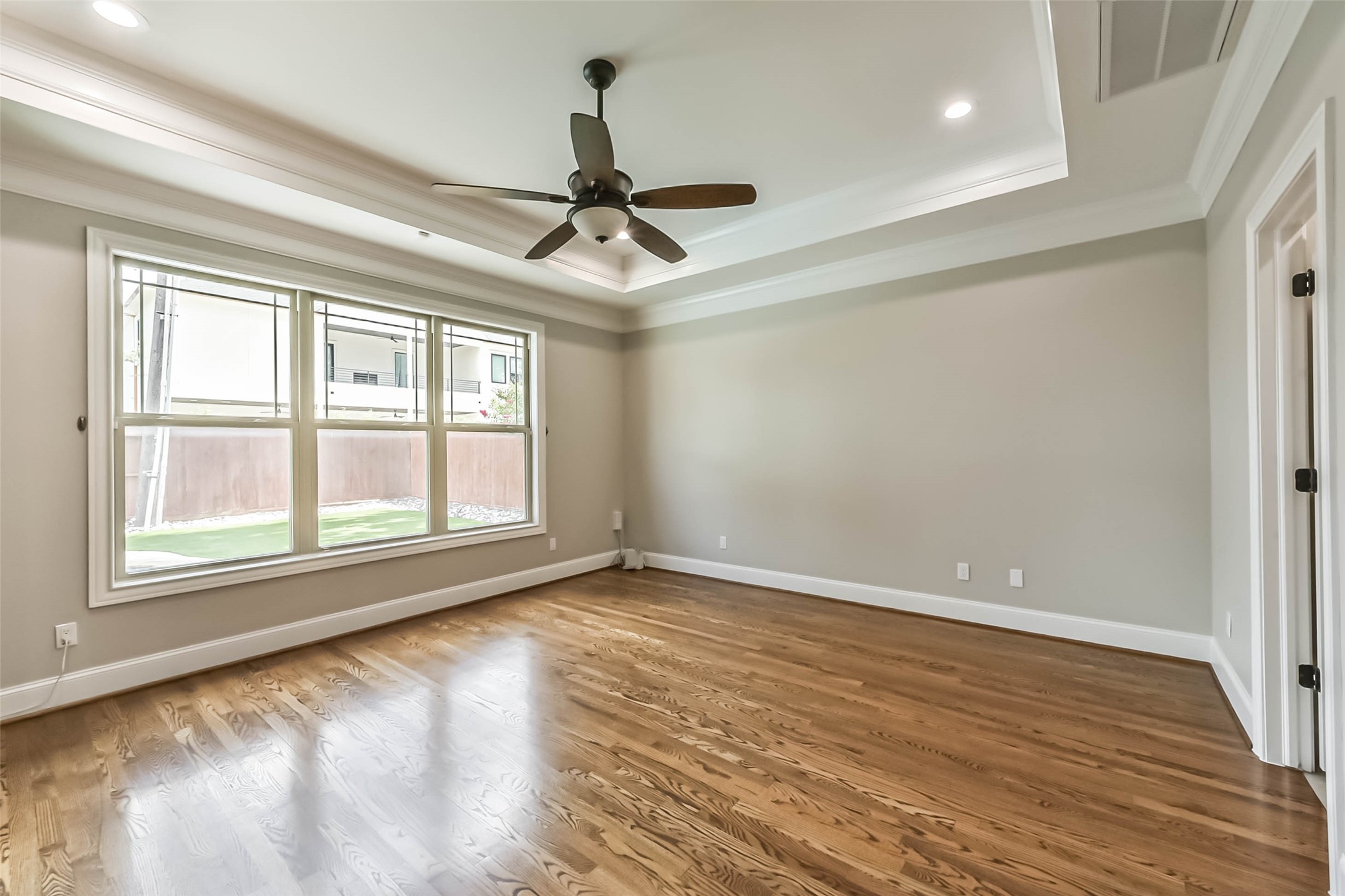1317 Chantilly Lane Property Photo 22