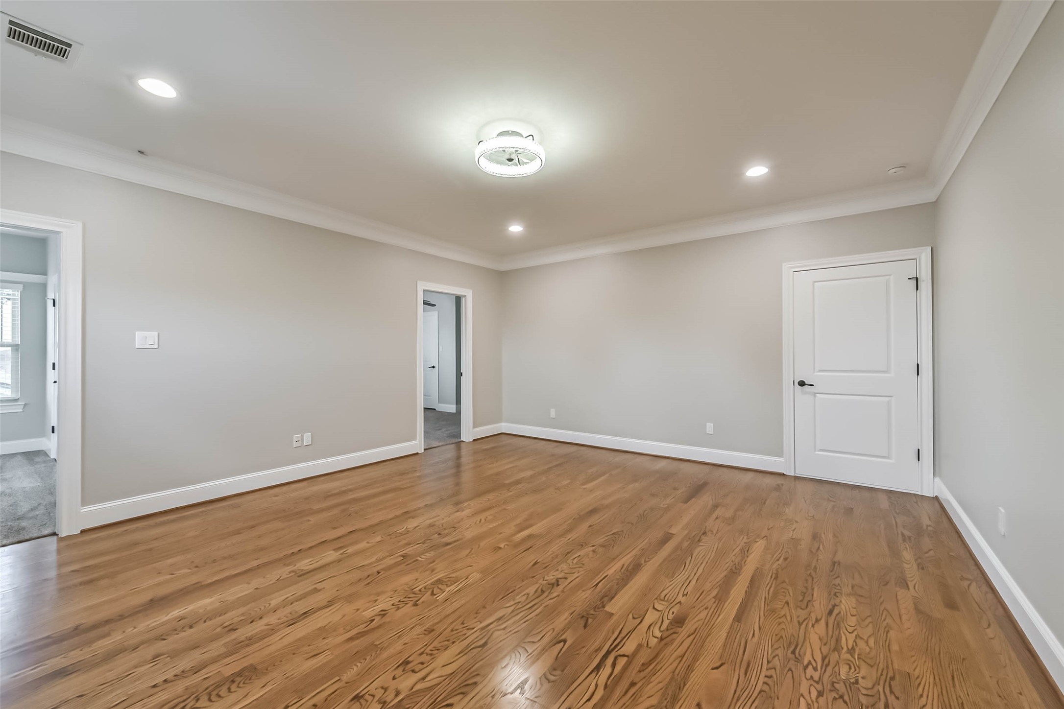 1317 Chantilly Lane Property Photo 30
