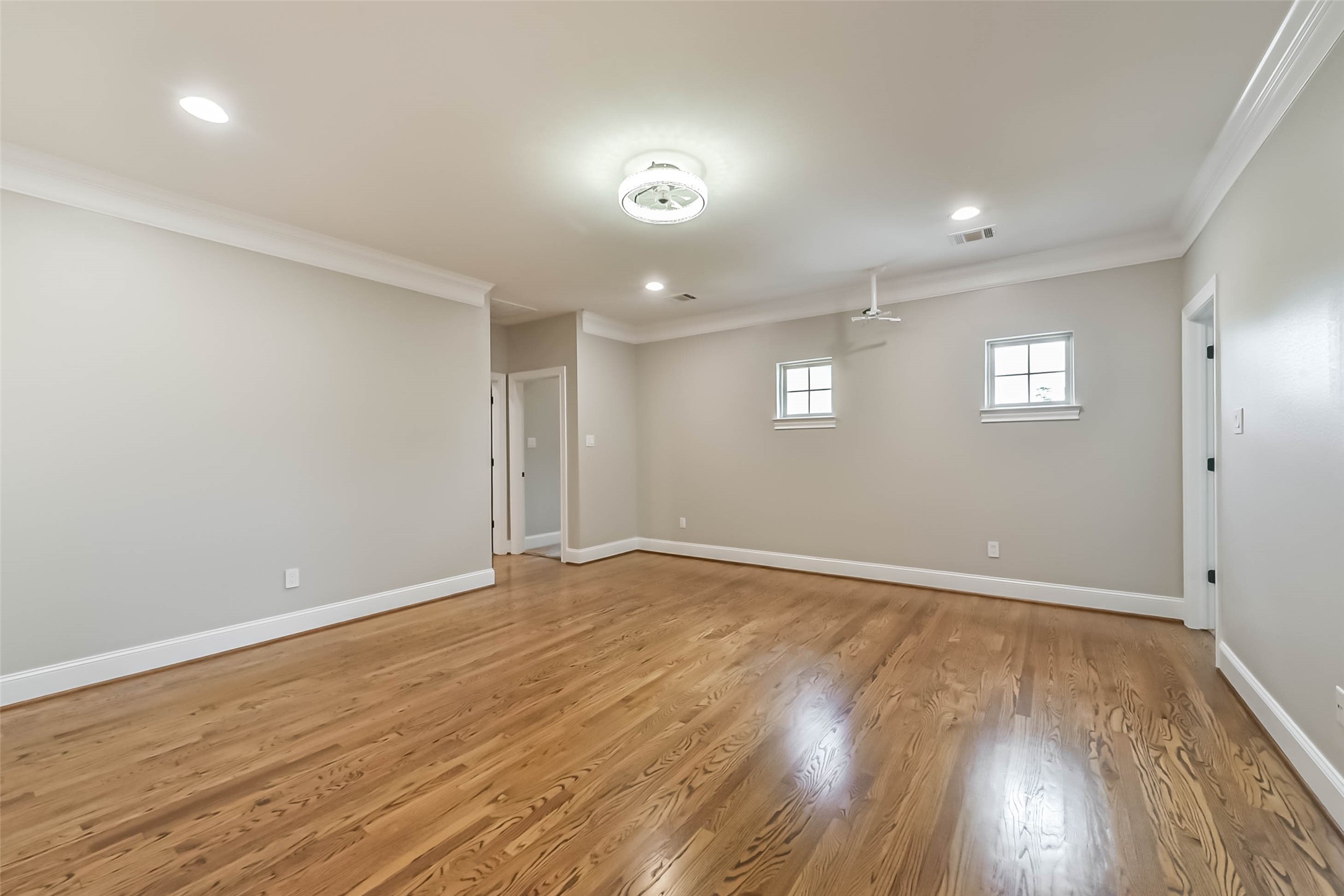 1317 Chantilly Lane Property Photo 31