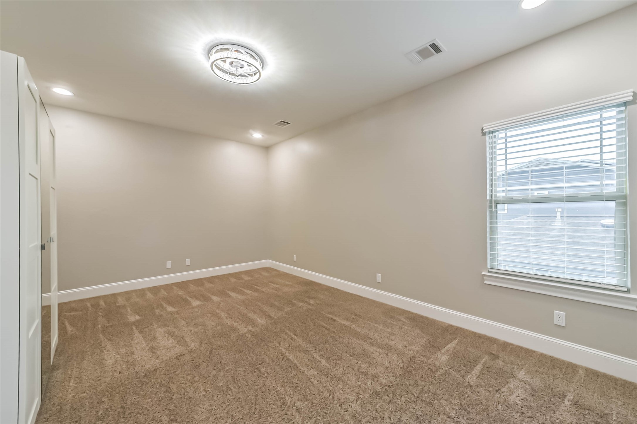 1317 Chantilly Lane Property Photo 34