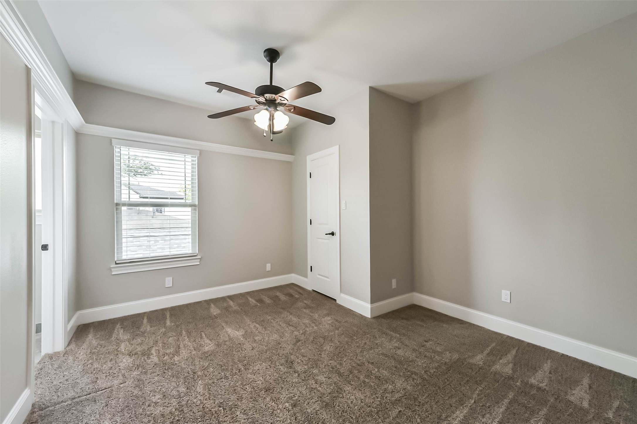 1317 Chantilly Lane Property Photo 40