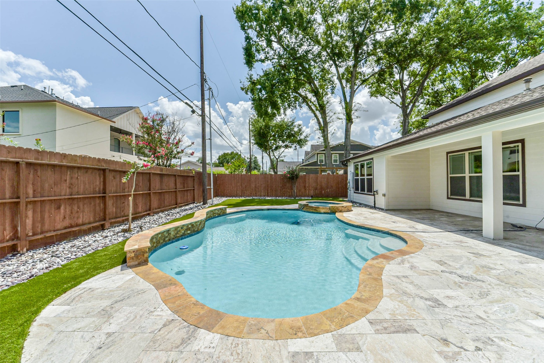 1317 Chantilly Lane Property Photo 49