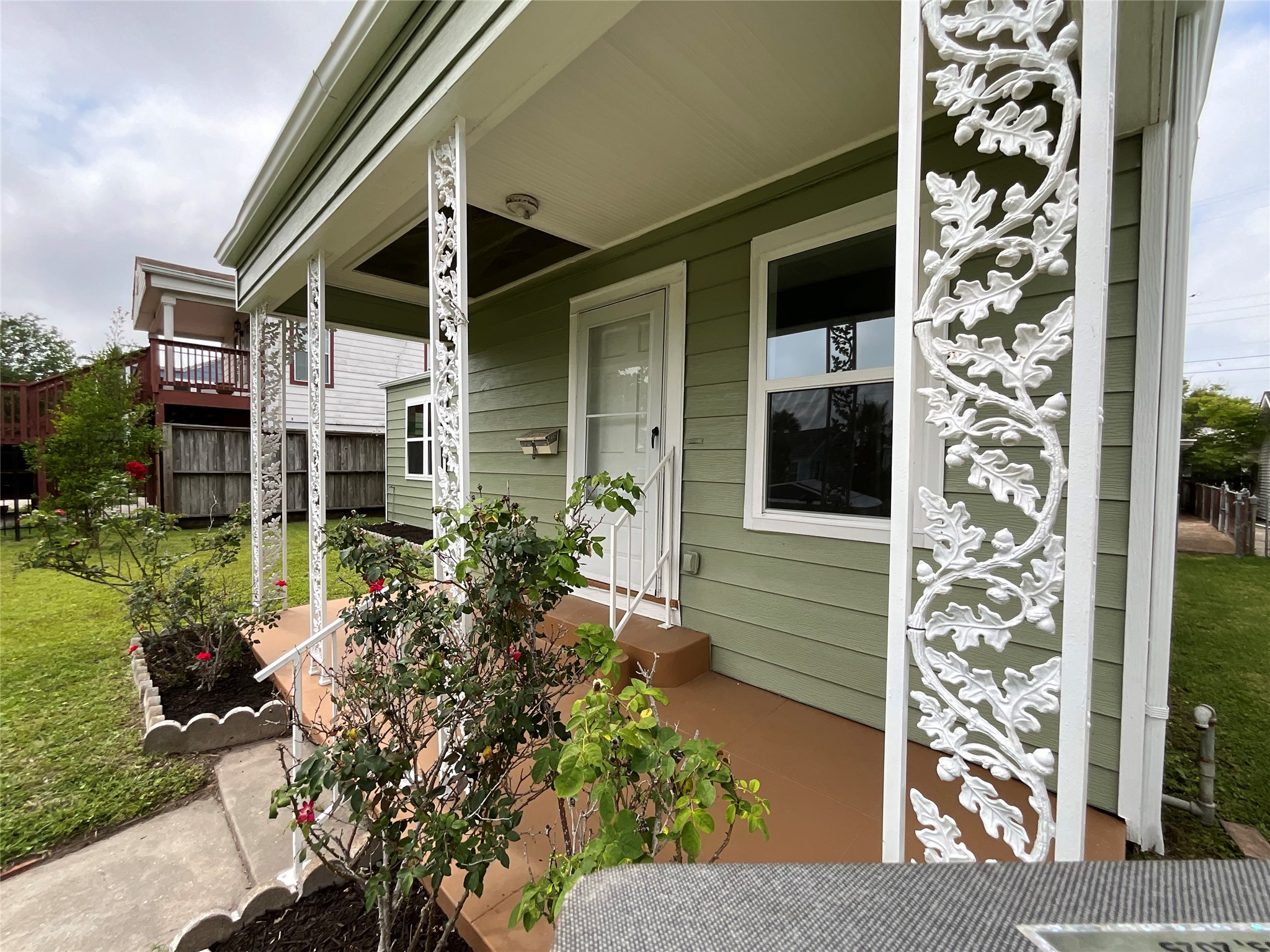 4806 Alamo Drive Property Photo 1
