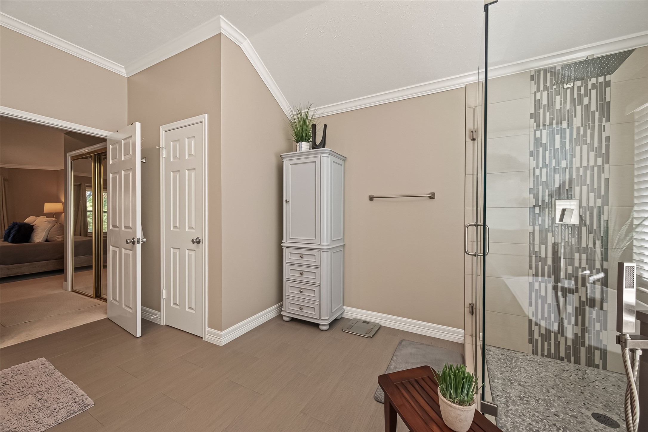 2102 Augusta Drive Property Photo 47