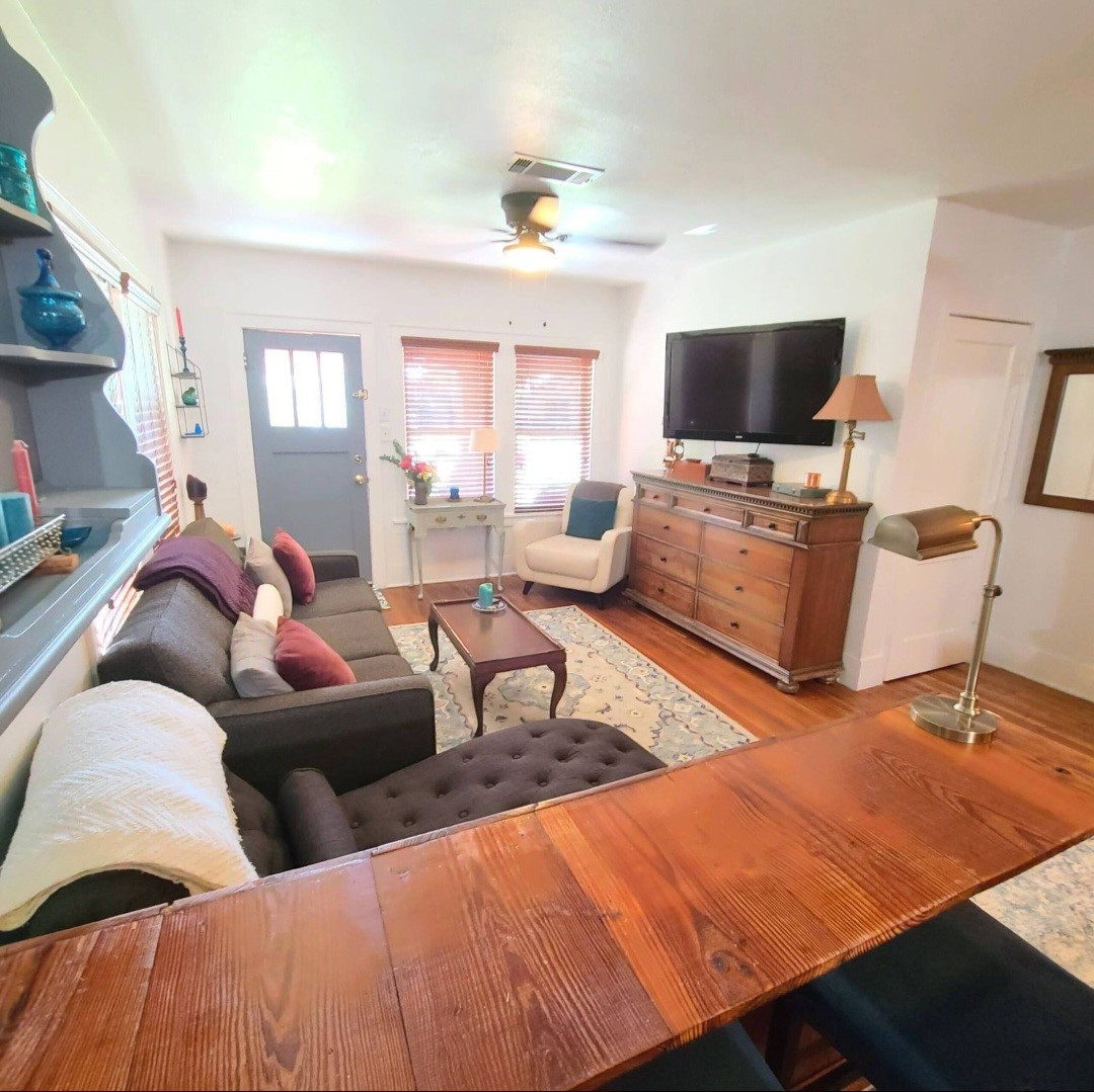1427 Munger Street Property Photo 2