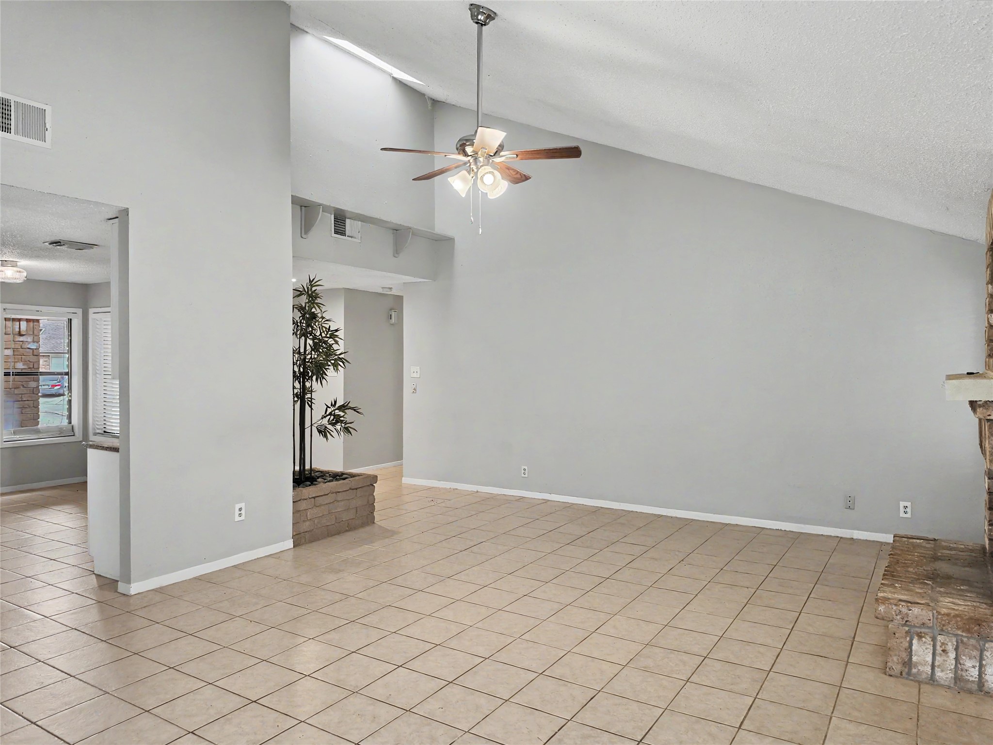 7410 Songwind Lane Property Photo 5