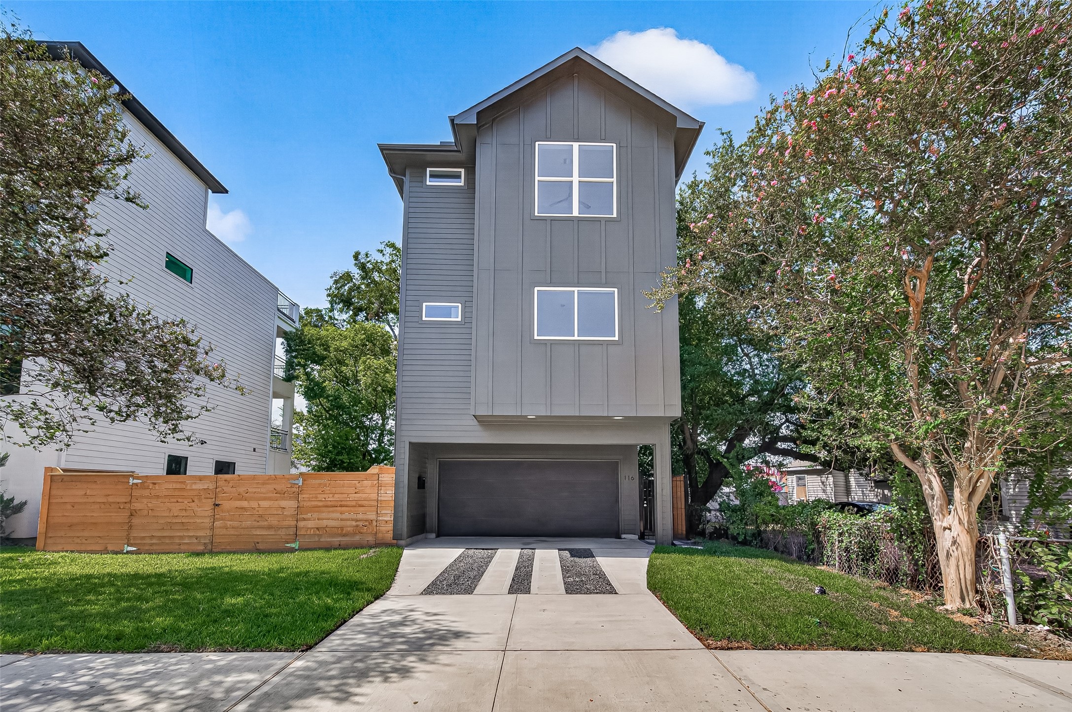 116 Nagle Street Property Photo 1