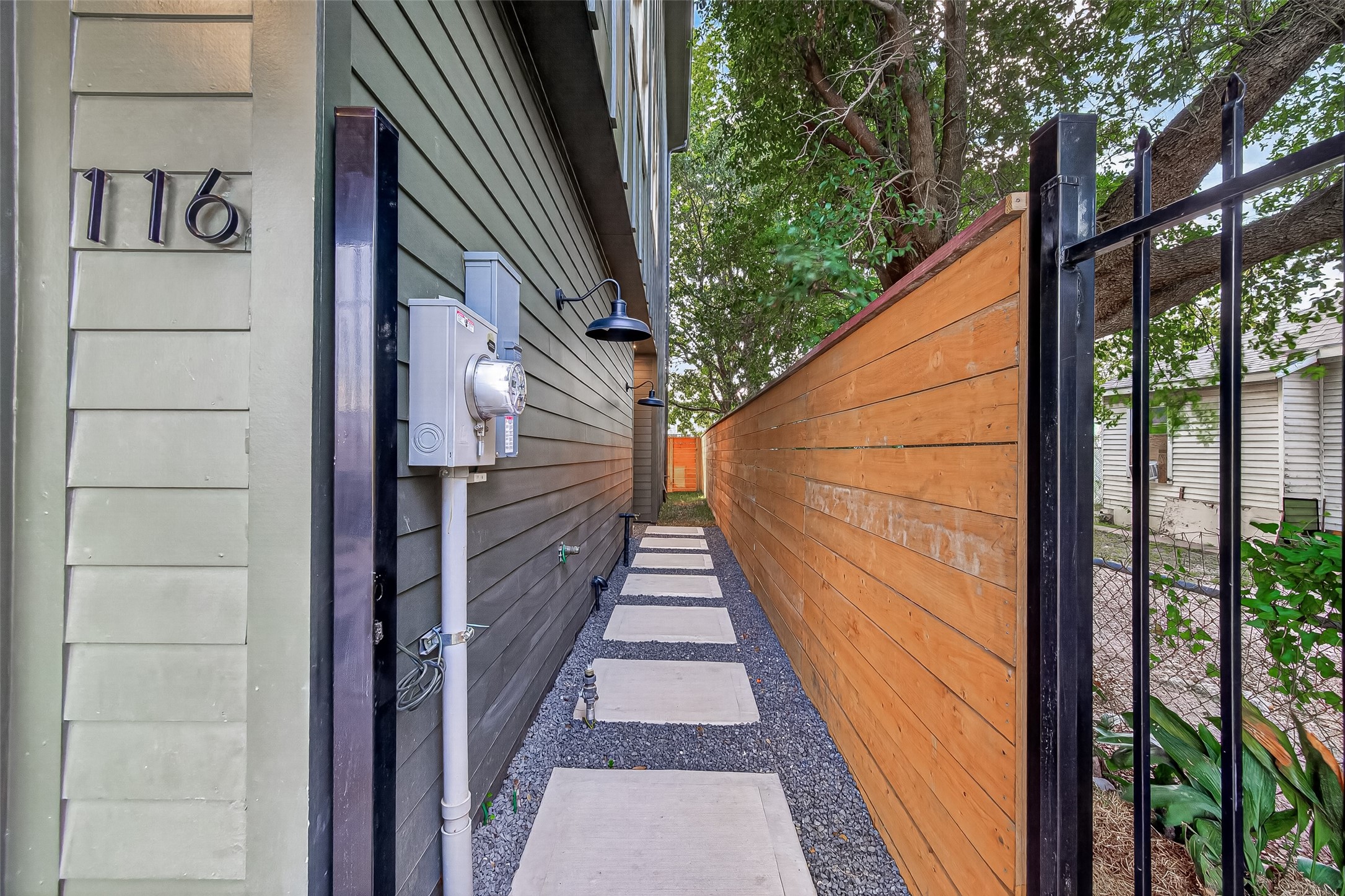 116 Nagle Street Property Photo 4