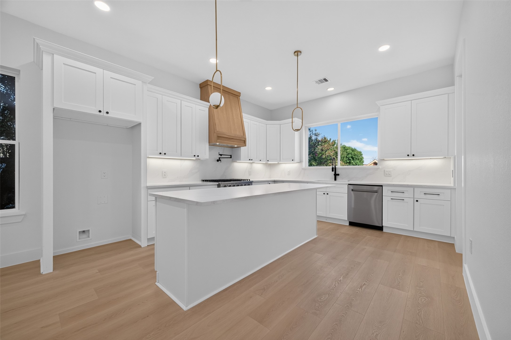 116 Nagle Street Property Photo 15