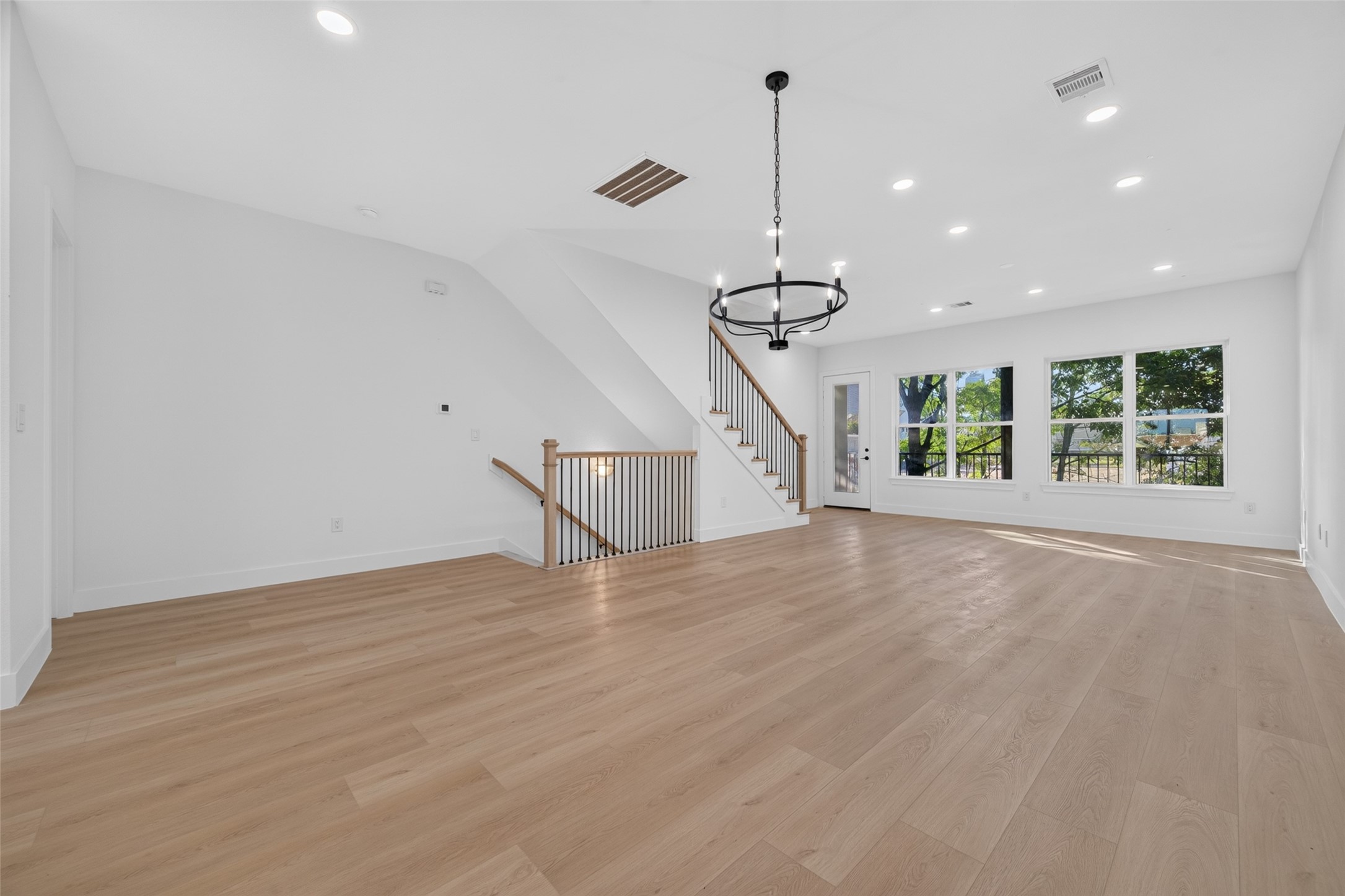 116 Nagle Street Property Photo 24