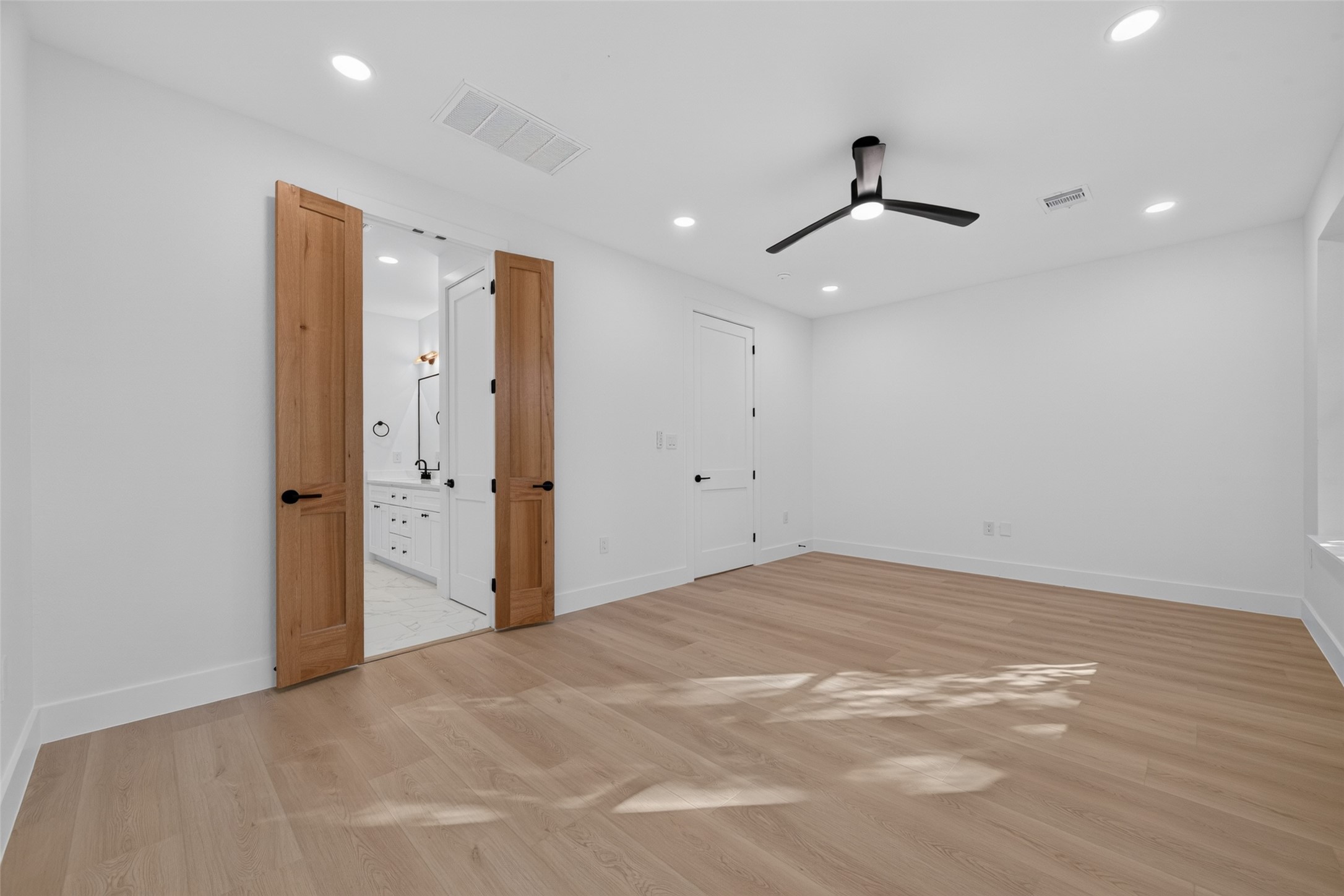 116 Nagle Street Property Photo 36