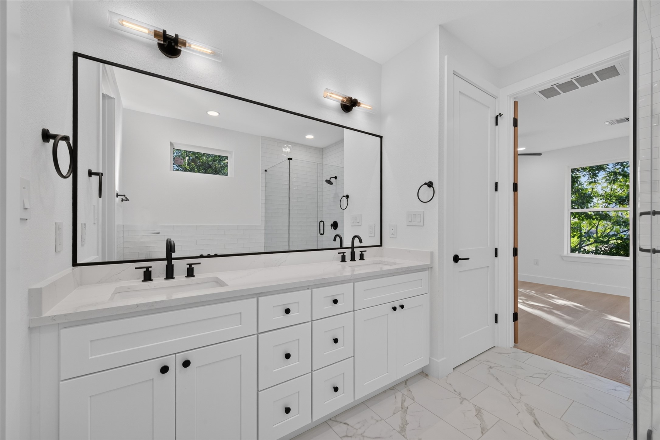 116 Nagle Street Property Photo 40