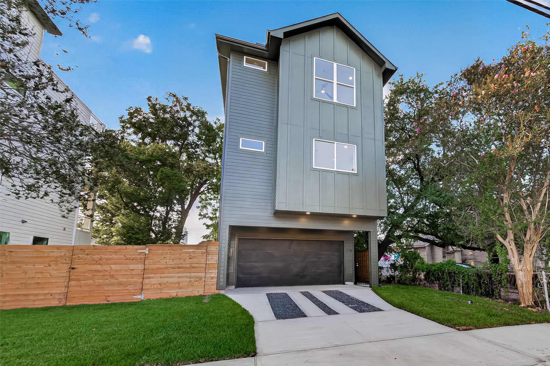 116 Nagle Street Property Photo 47