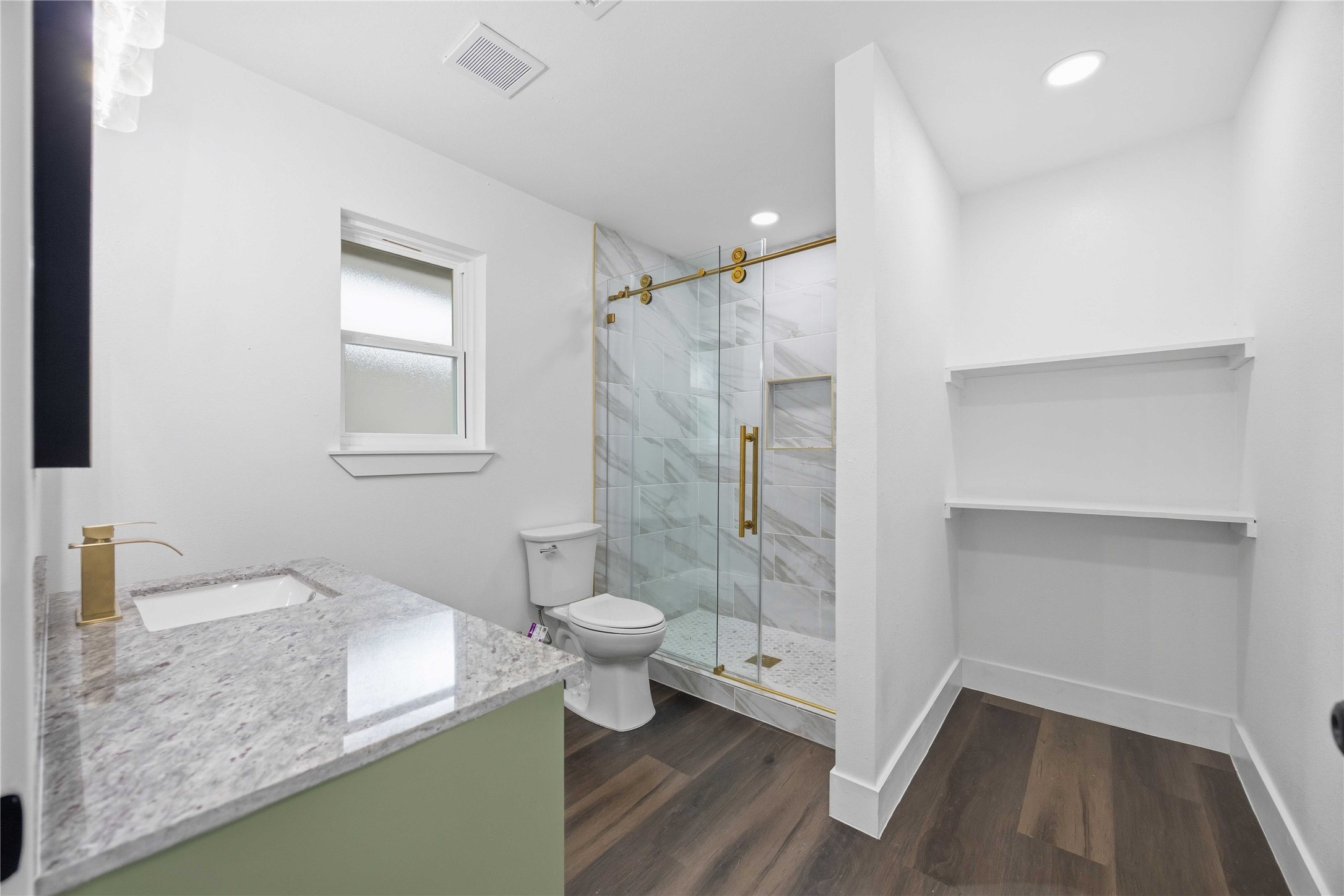 5446 Loch Lomond Drive Property Photo 24