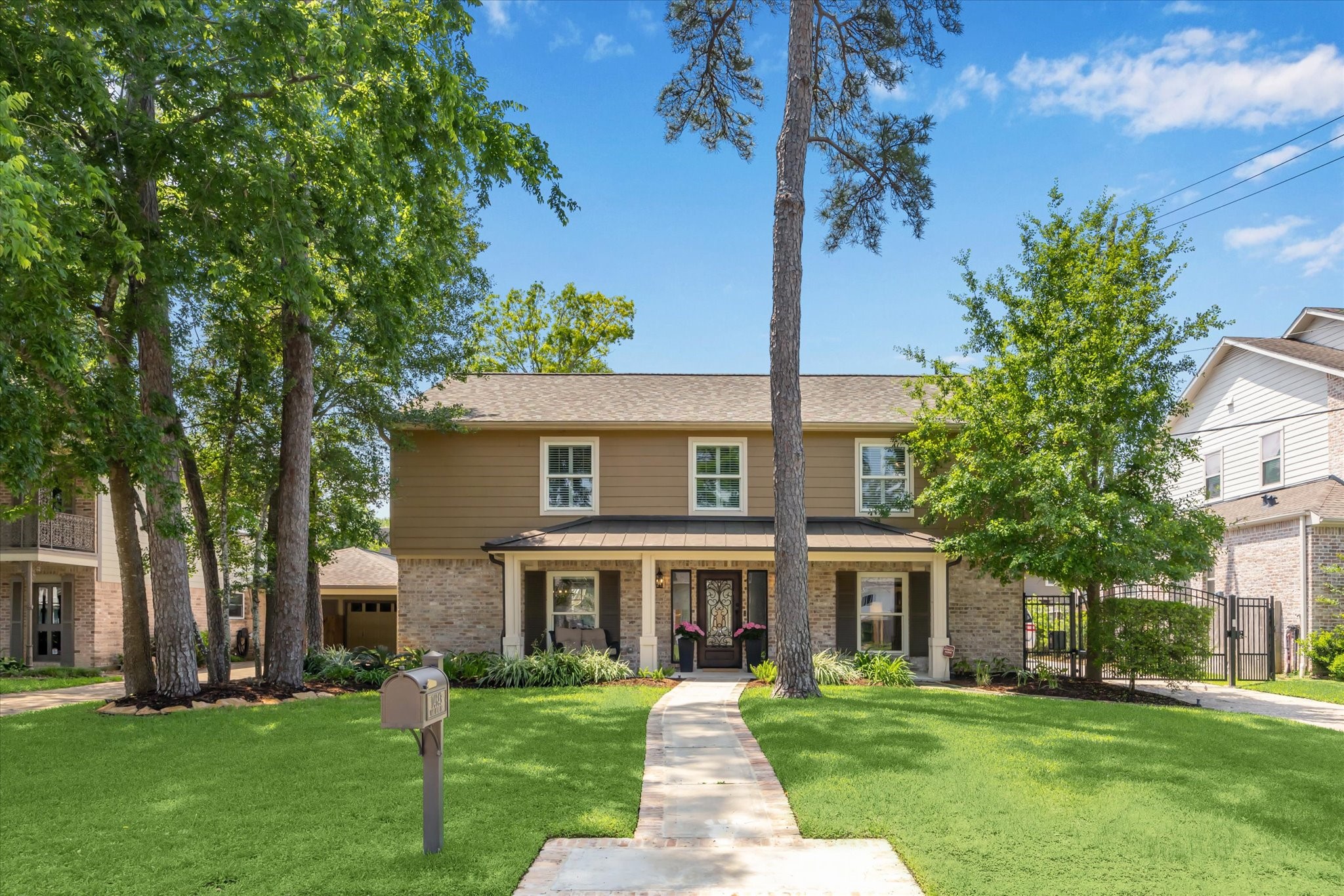 14843 Oak Bend Drive Property Photo 1