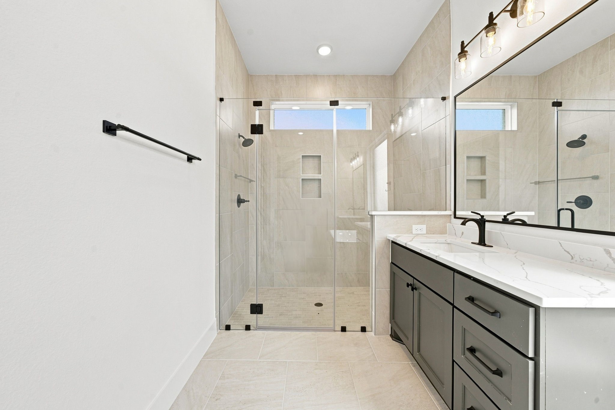 2033 Persimmon Cove Court Property Photo 17