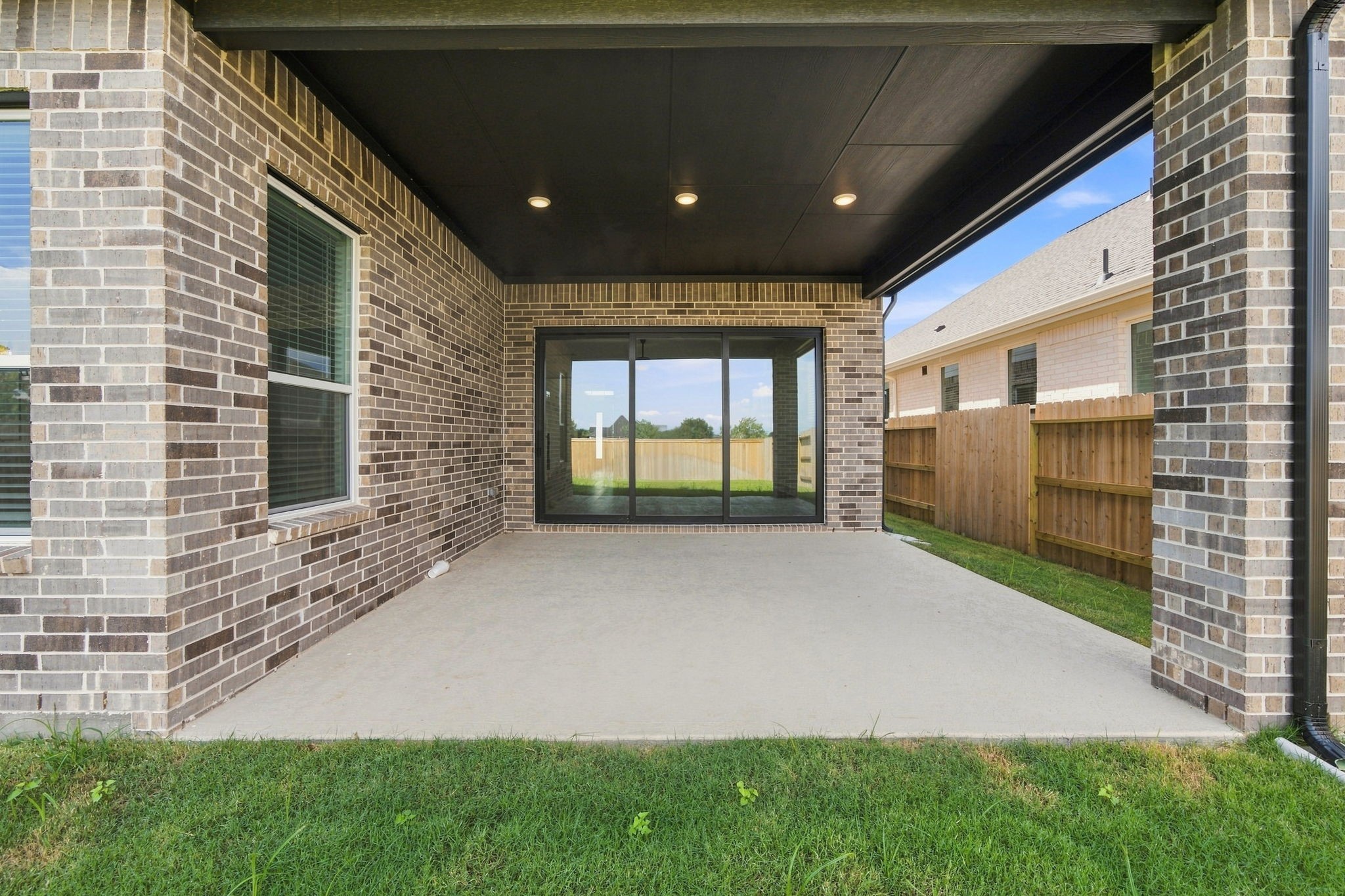 2033 Persimmon Cove Court Property Photo 29