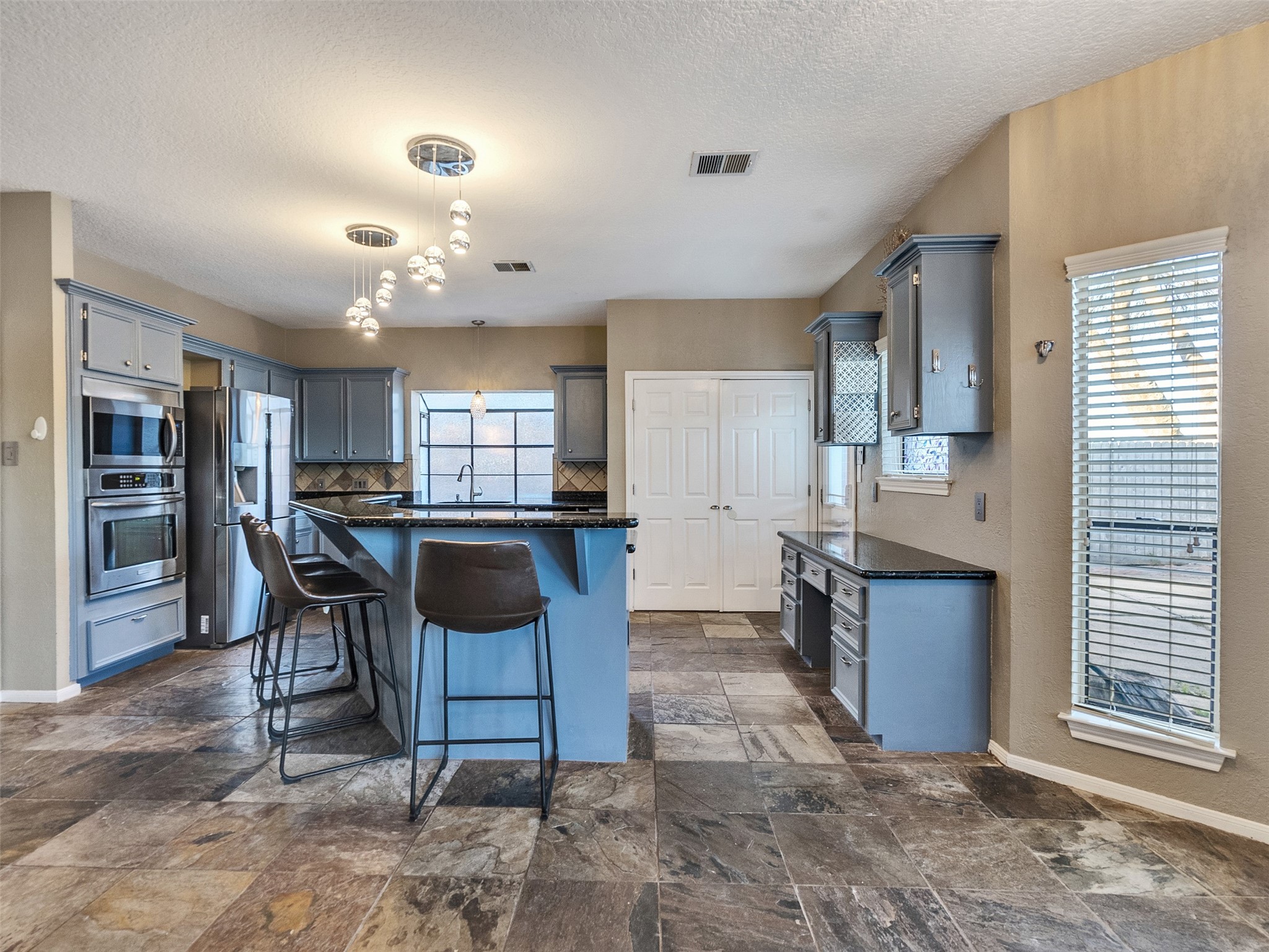 114 Bayou Bend Drive Property Photo 4