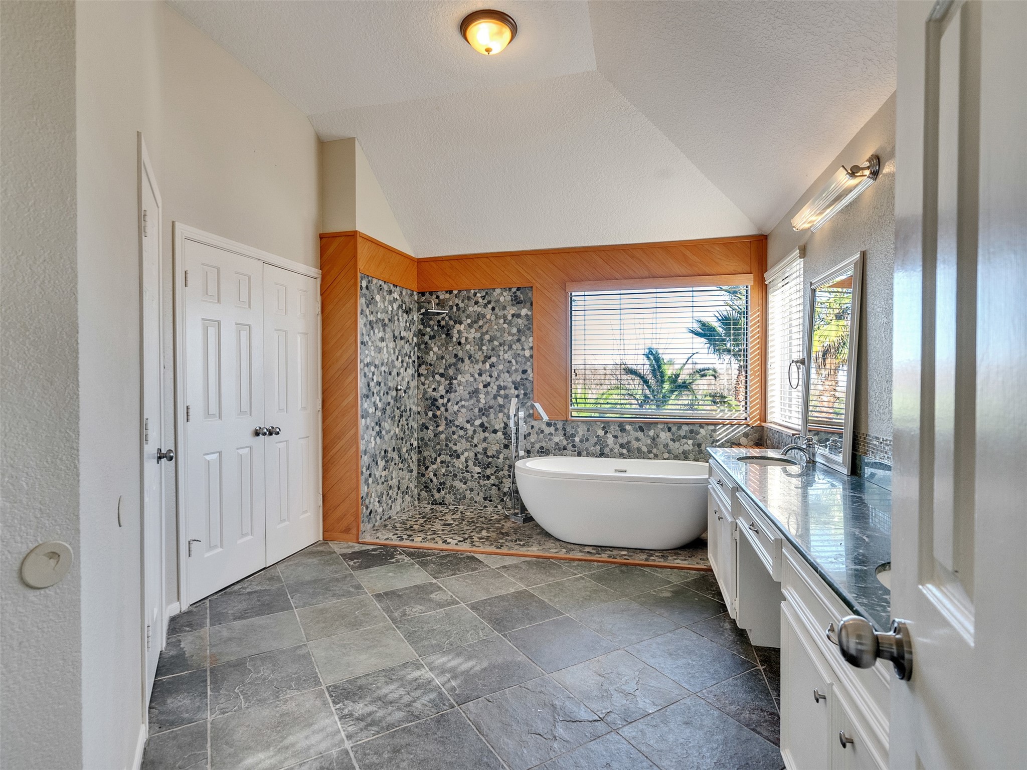 114 Bayou Bend Drive Property Photo 30
