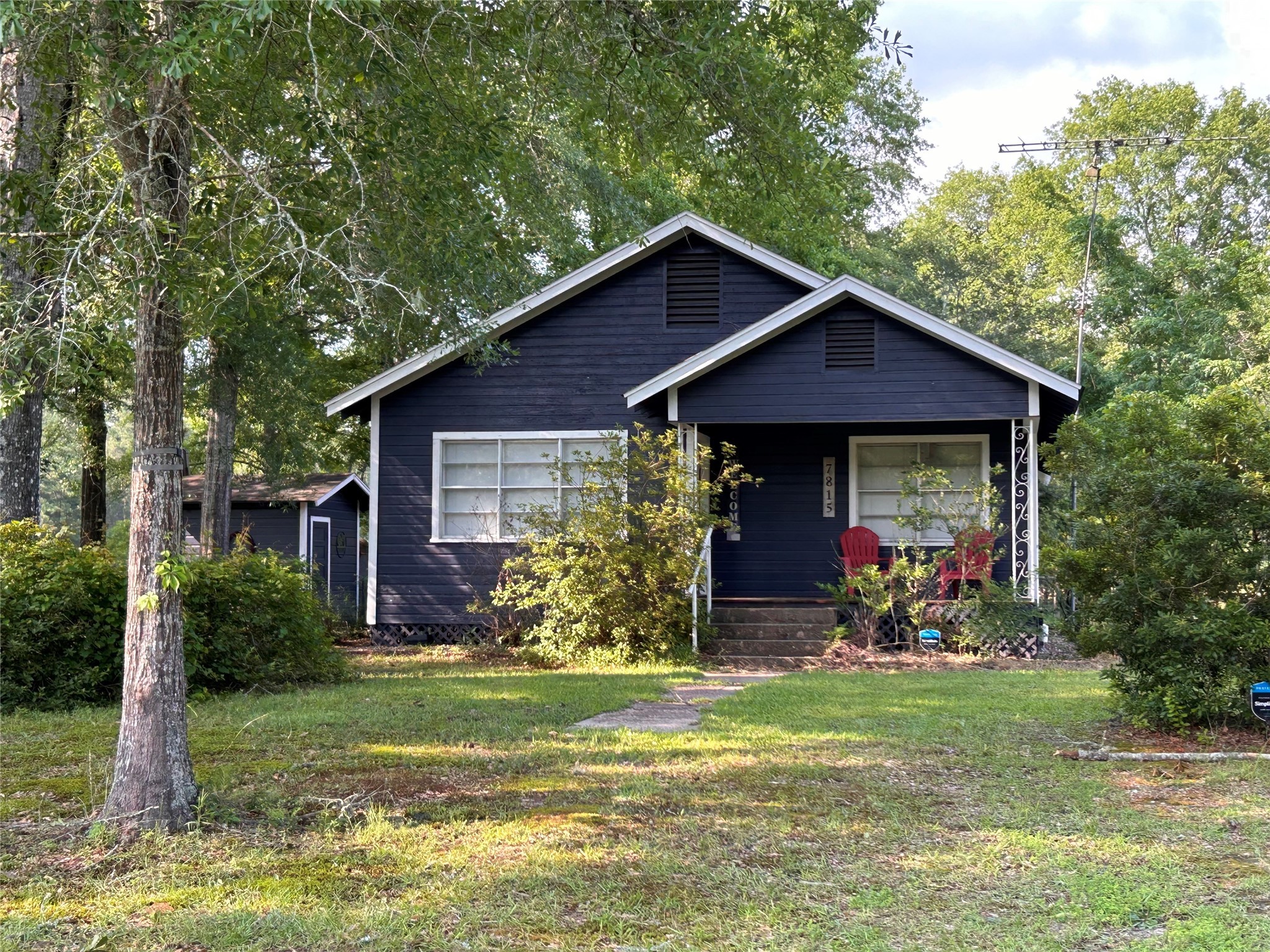 7815 Highway 190 East