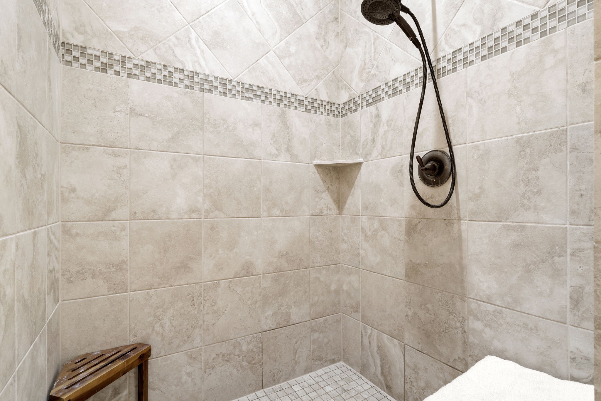 27715 Ossineke Drive Property Photo 16