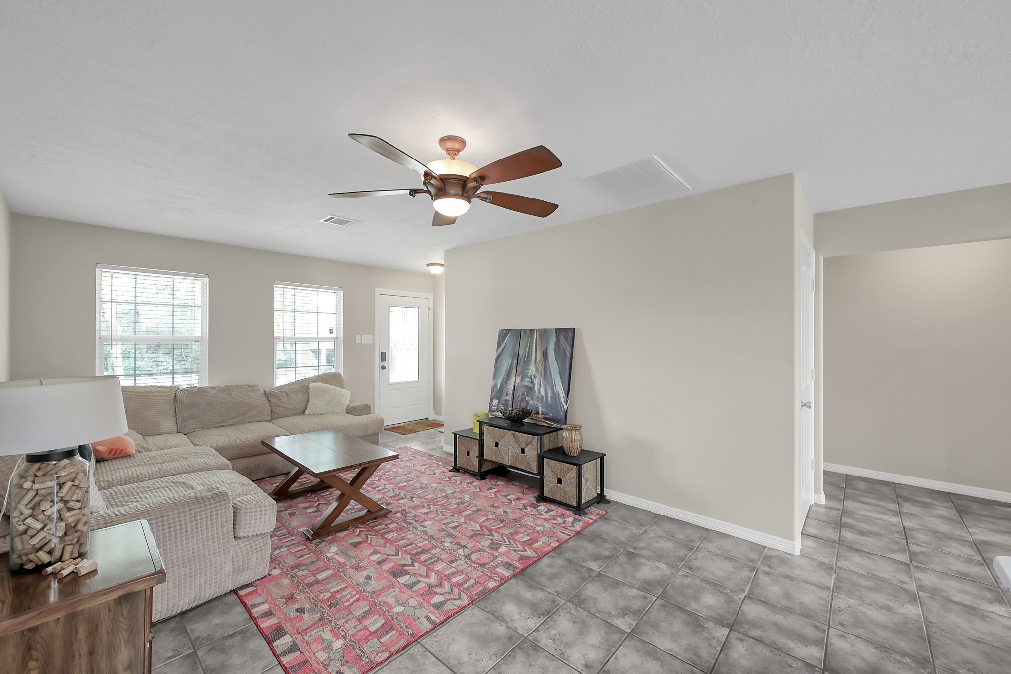 12102 Mustang Avenue Property Photo 6