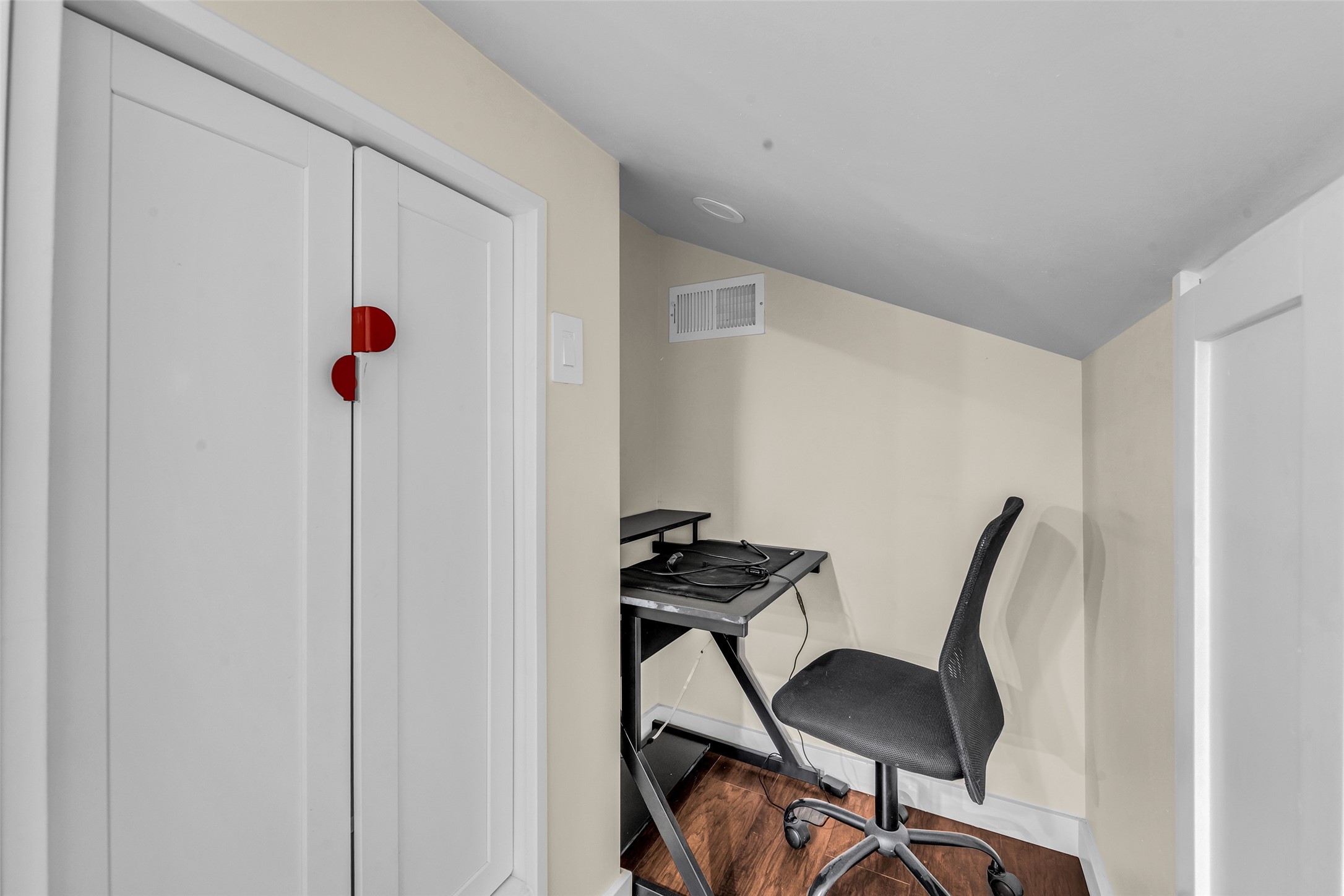8043 Zimmermann Drive Property Photo 44