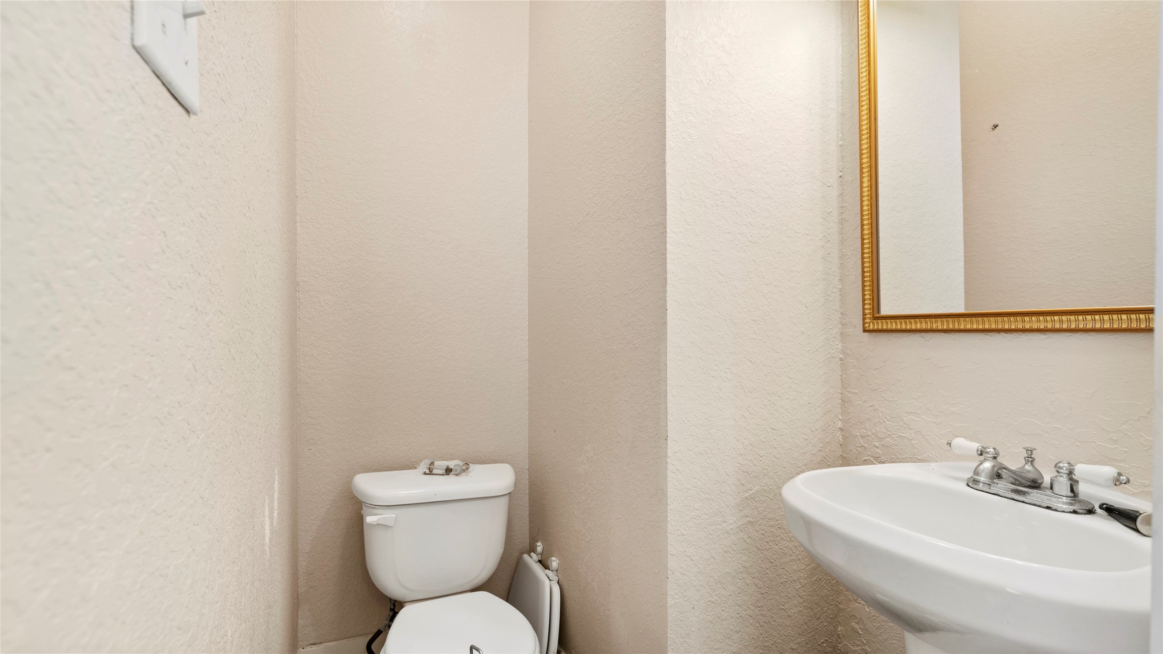 11939 11th Street Property Photo 12