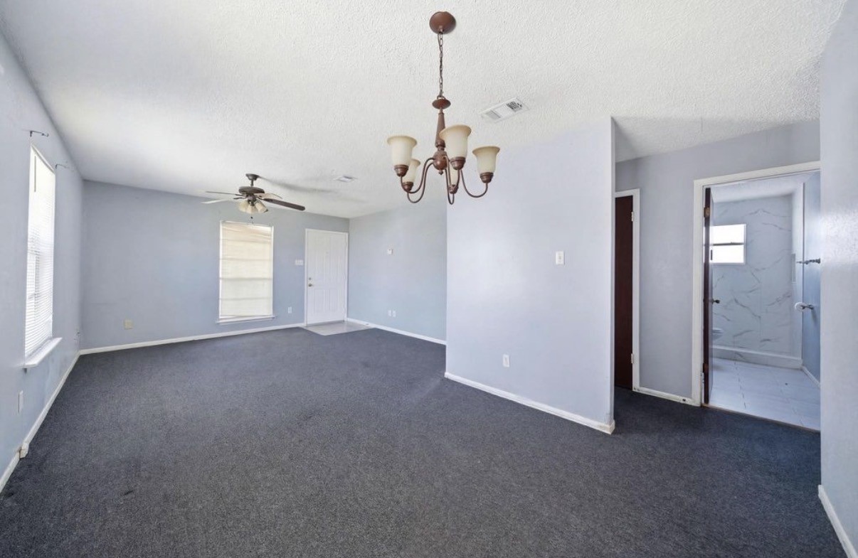 406 E 34th Street Property Photo 2