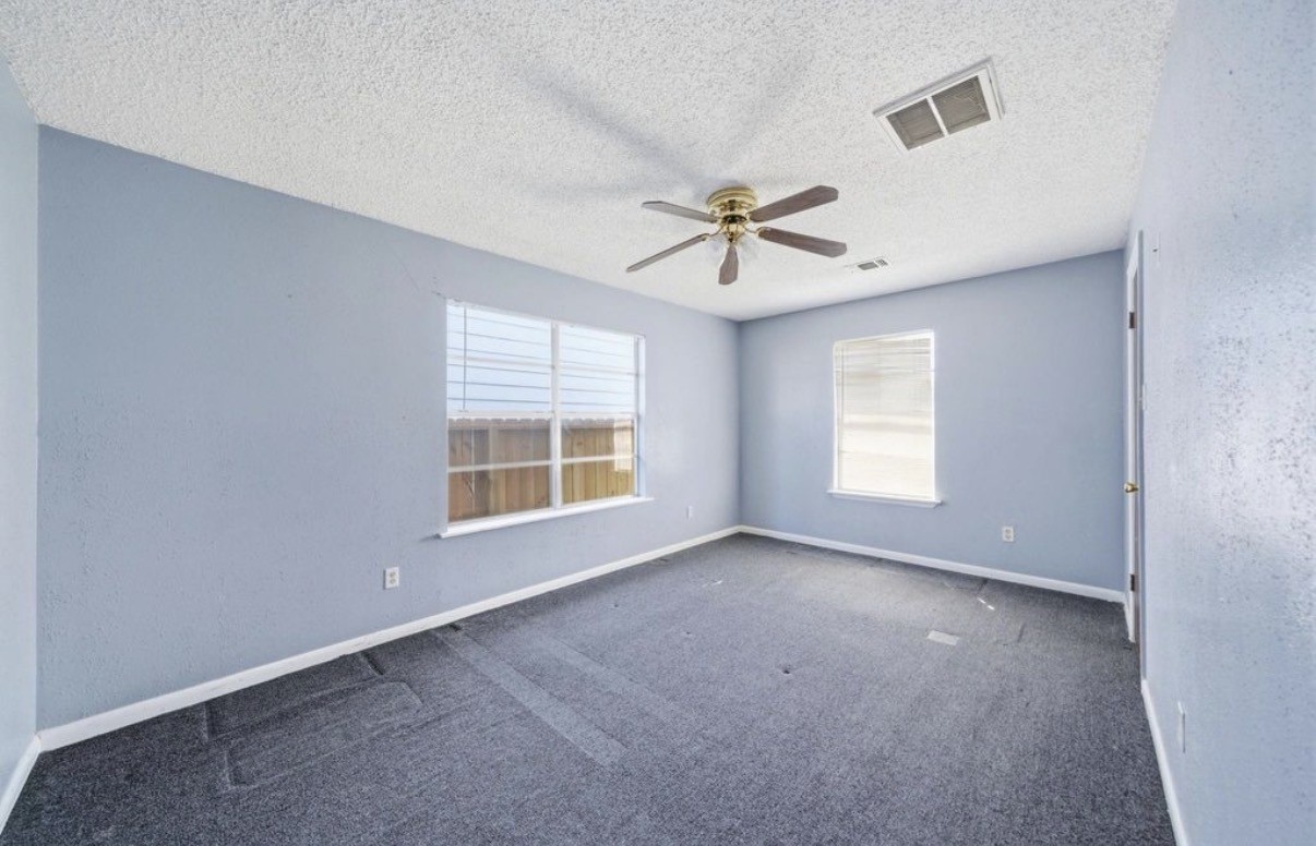 406 E 34th Street Property Photo 5