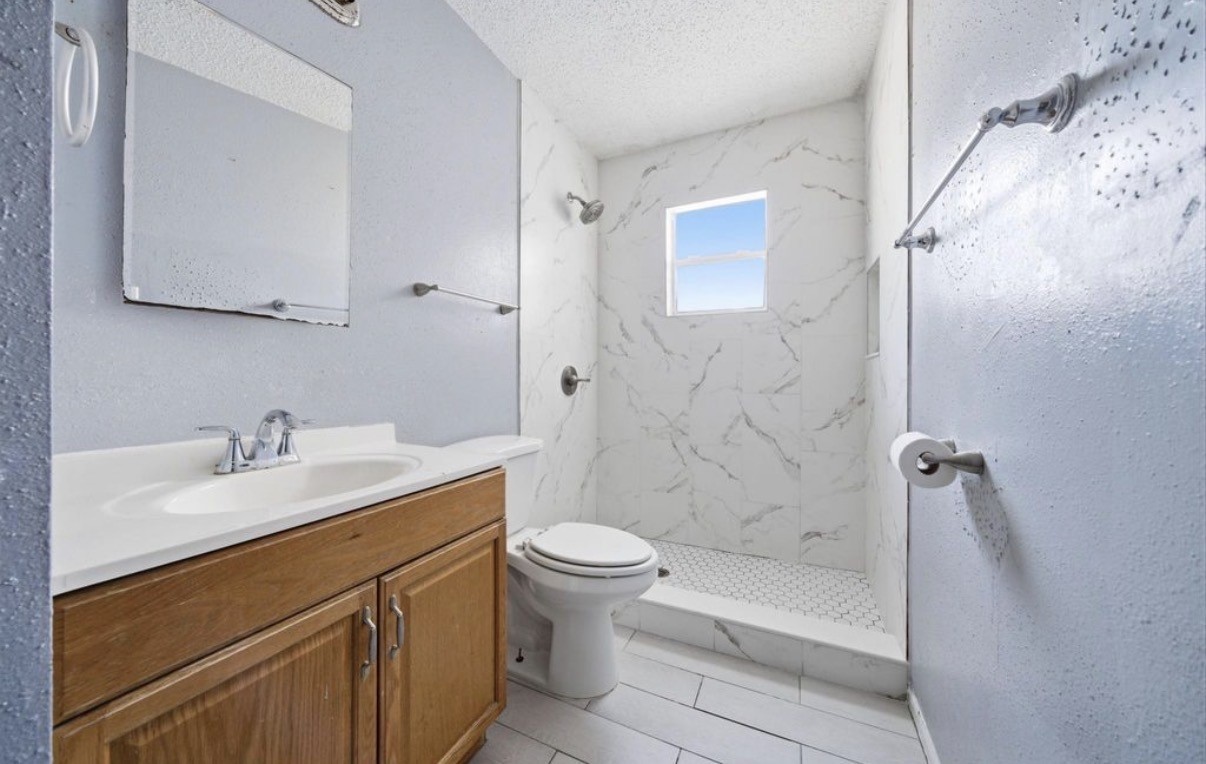 406 E 34th Street Property Photo 6