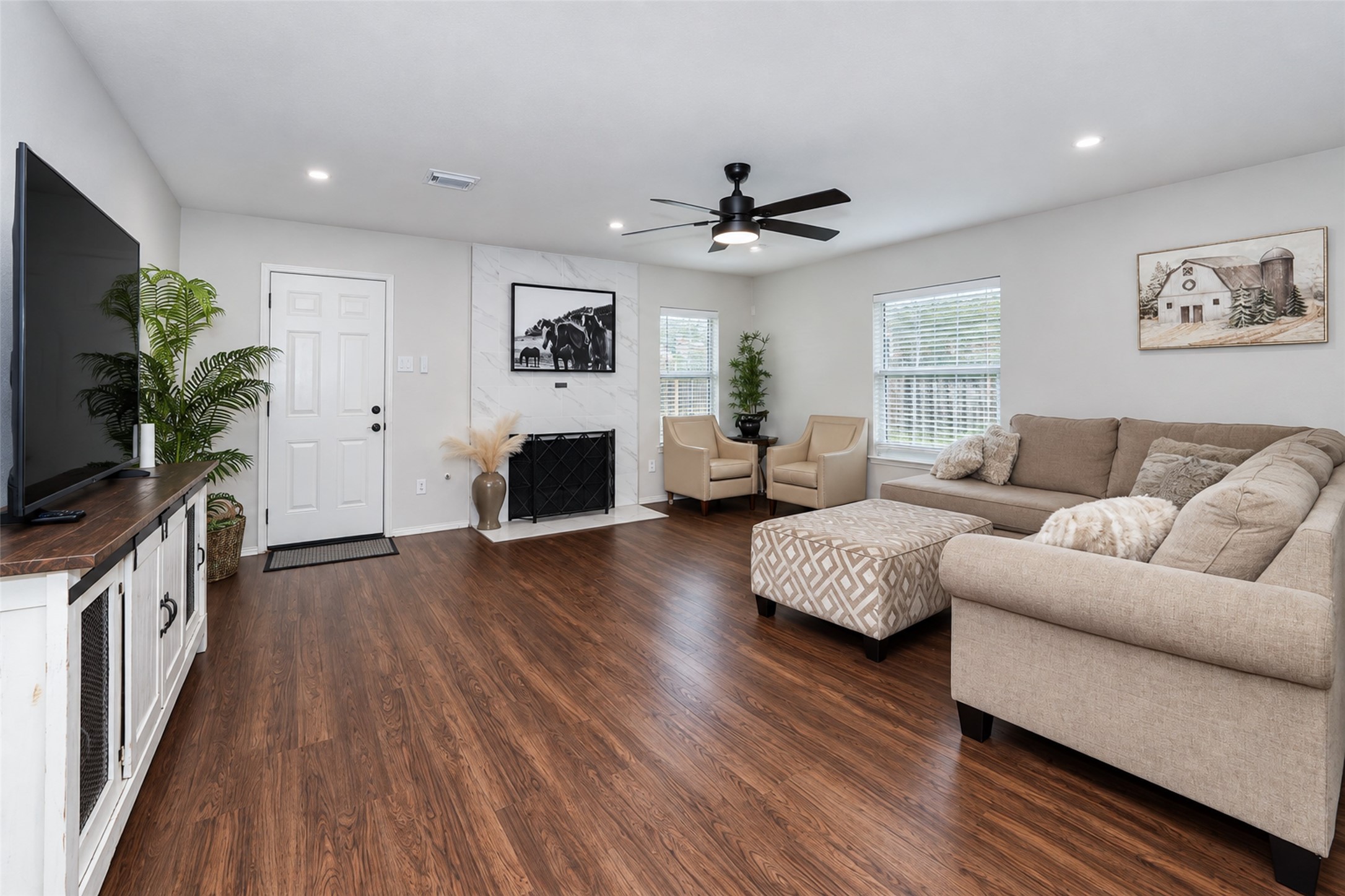 3035 Peerless Pass Court Property Photo 12