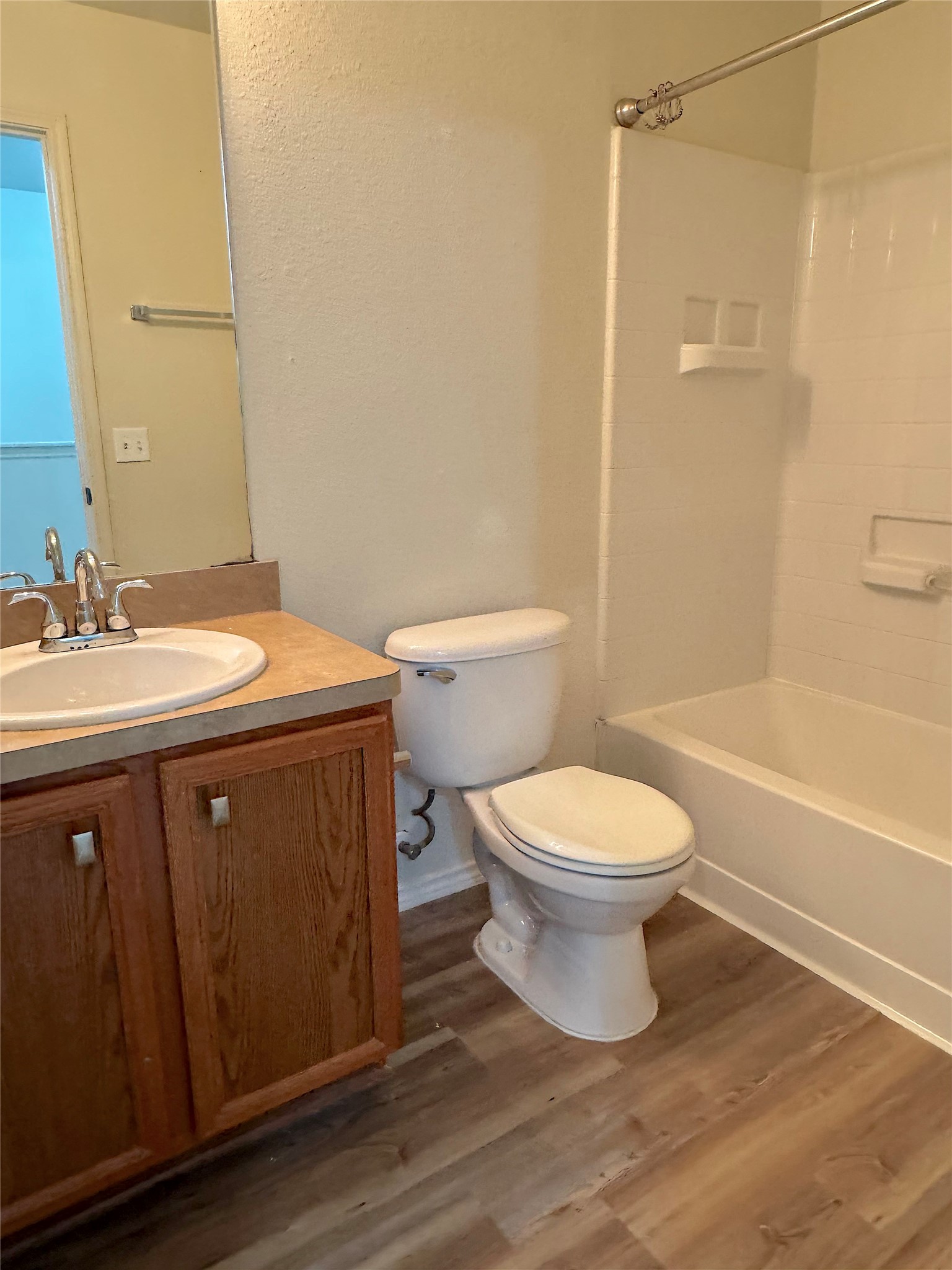 23822 Single Oak Street Property Photo 9