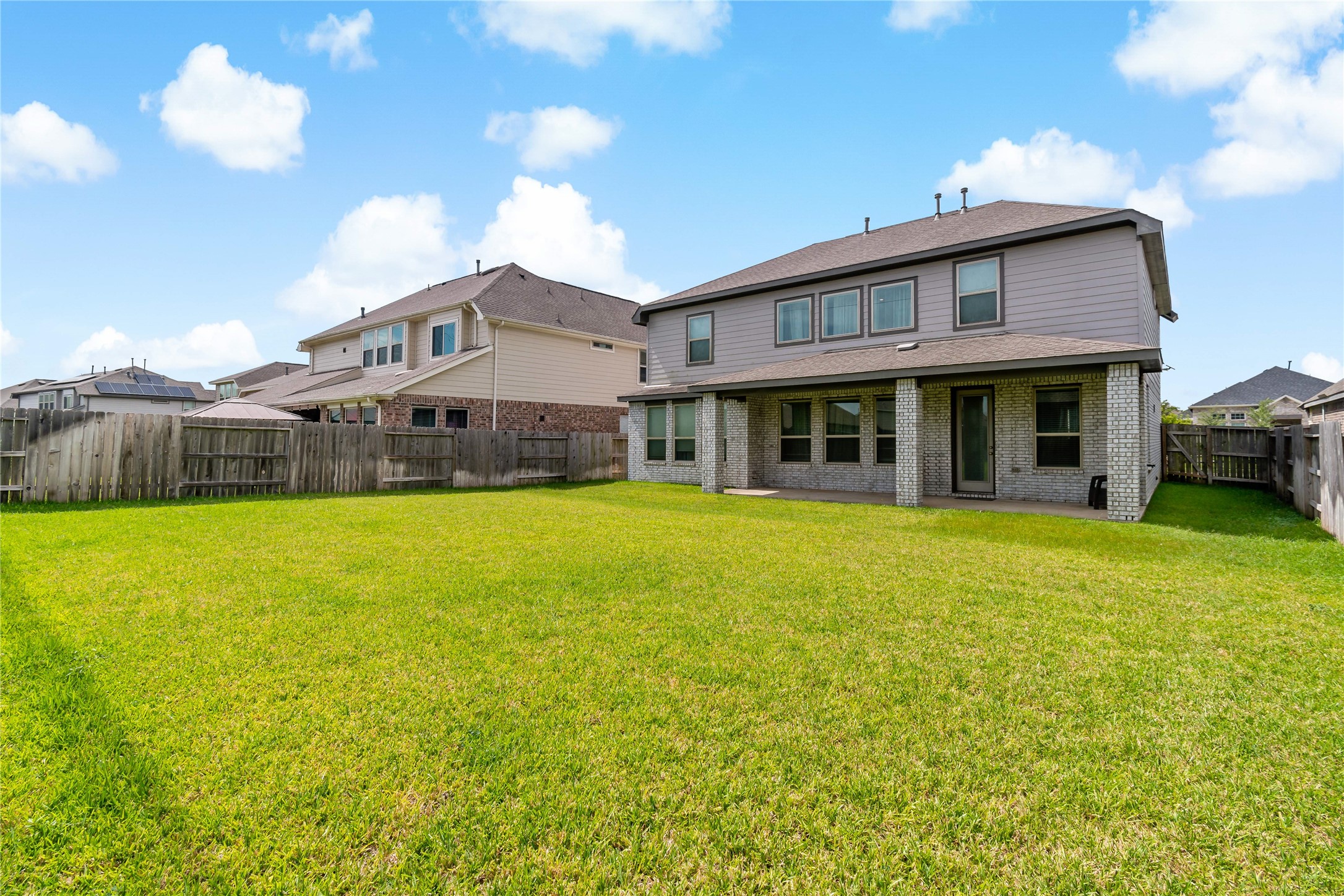 14010 Hartford Heights Way Property Photo 3
