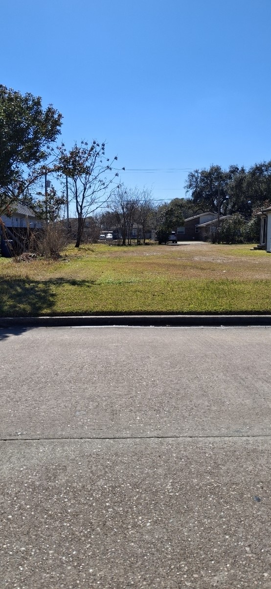 8 8th Ave N Avenue N Property Photo 2