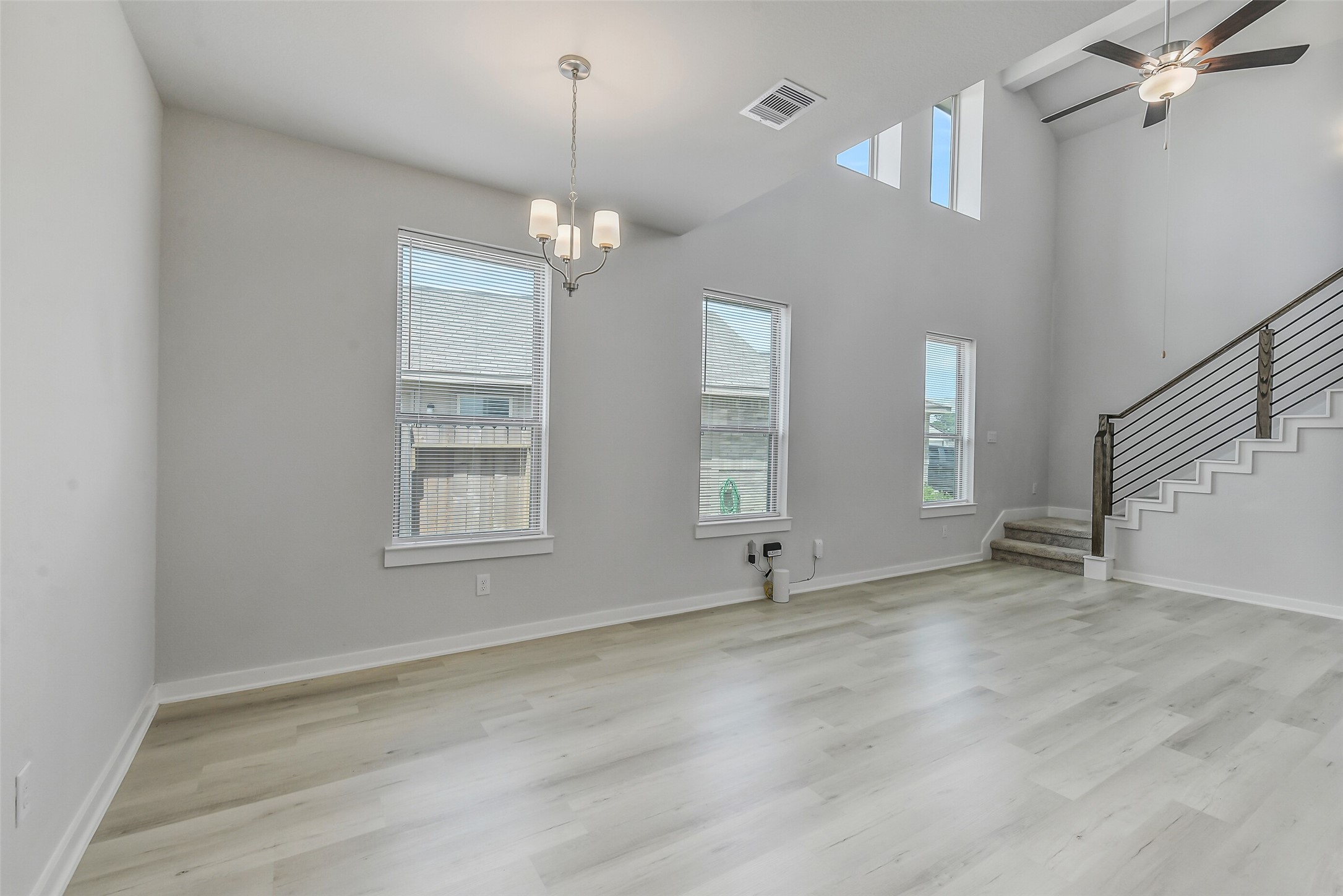 2734 Pheasant Hill Court Property Photo 14