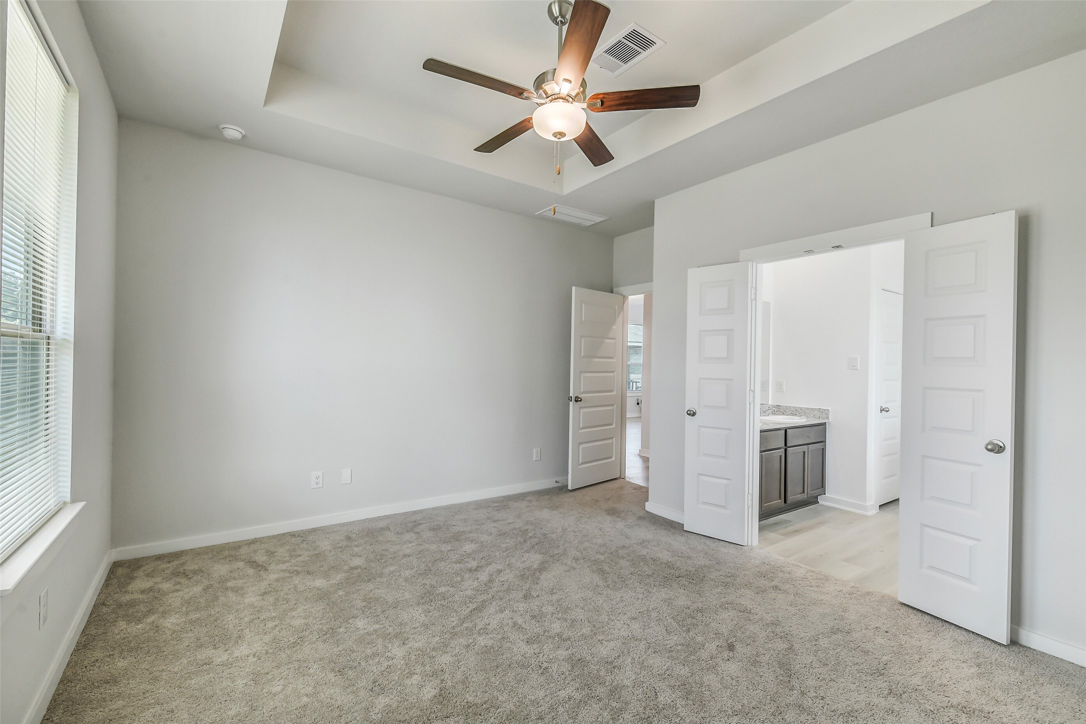 2734 Pheasant Hill Court Property Photo 17