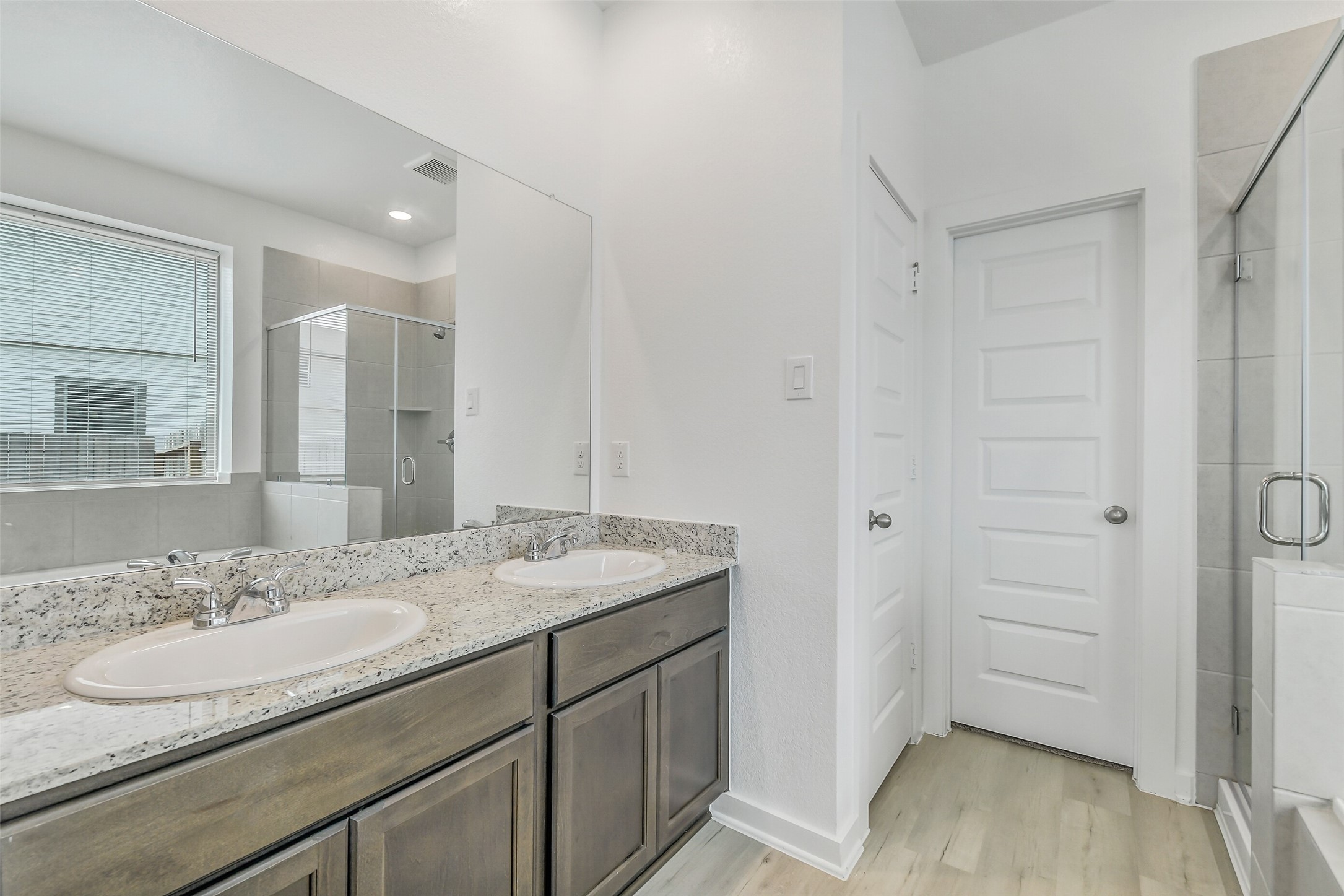 2734 Pheasant Hill Court Property Photo 19
