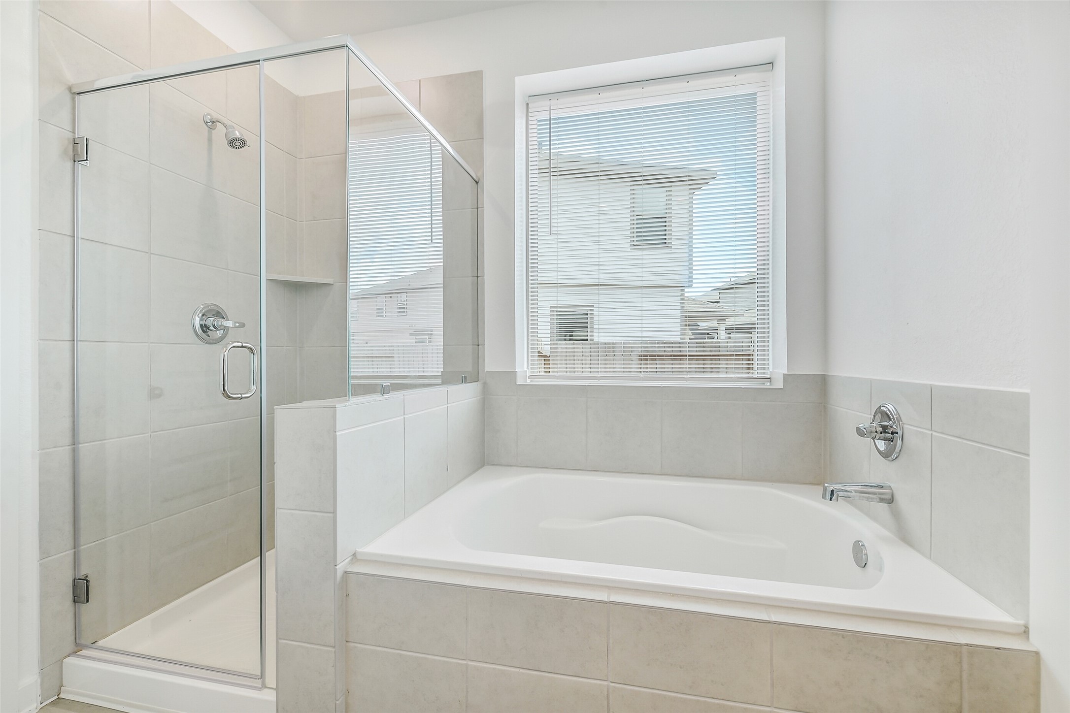 2734 Pheasant Hill Court Property Photo 20